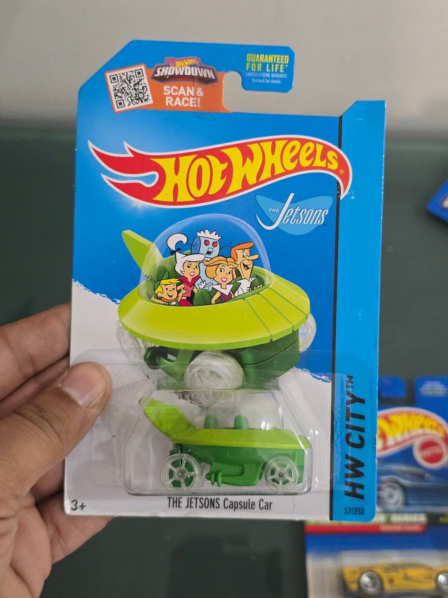Hot Wheels 'The Jetsons' Capsule Car - Kinder Logs