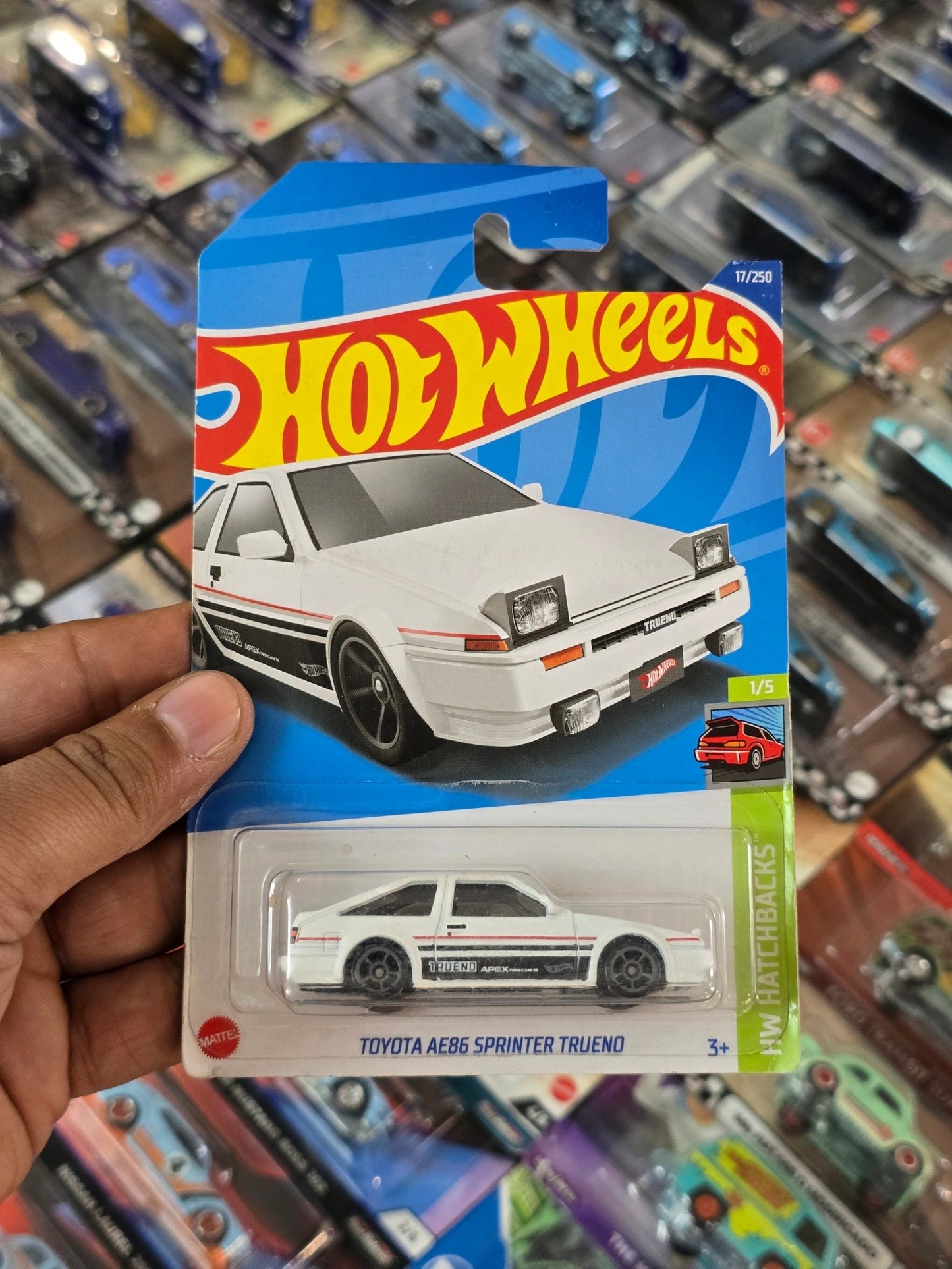Hot Wheels Toyota AE86 Sprinter Trueno - White (Imported) - Kinder Logs