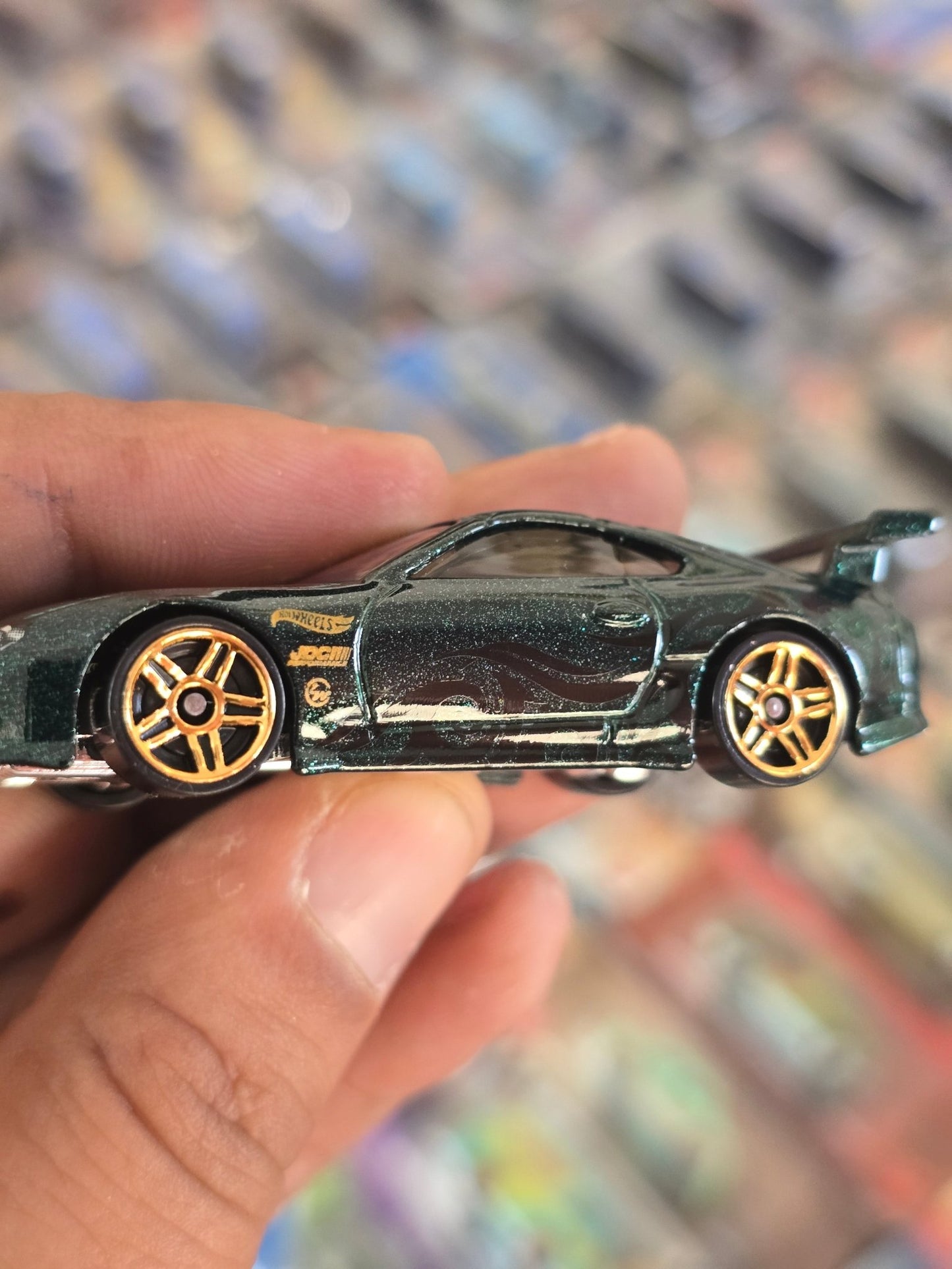 Hot Wheels Toyota Supra - Dark Green (Uncarded) - Kinder Logs