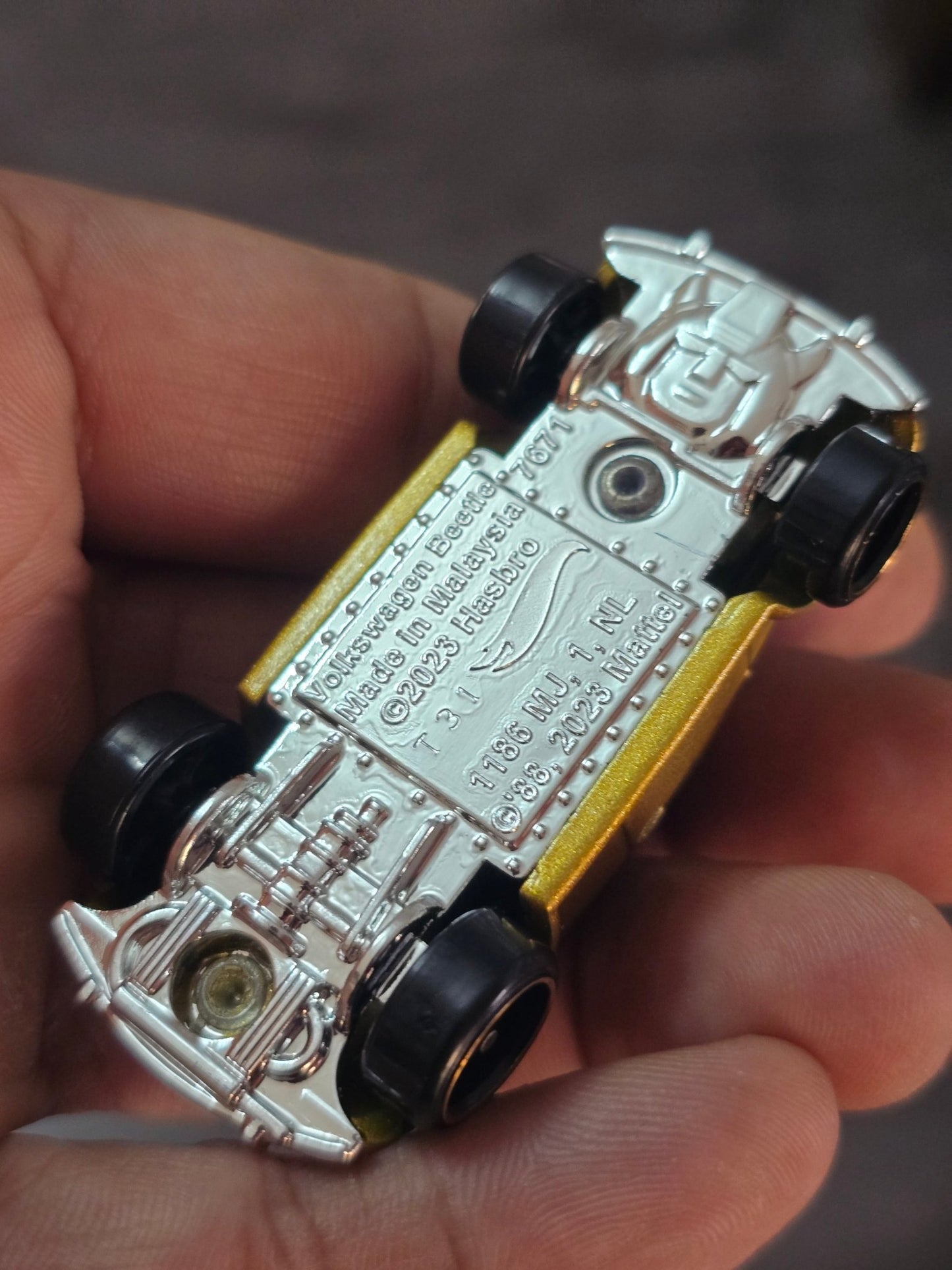 Hot Wheels Transformers Bumblebee - Gold (Uncarded - New) - Kinder Logs