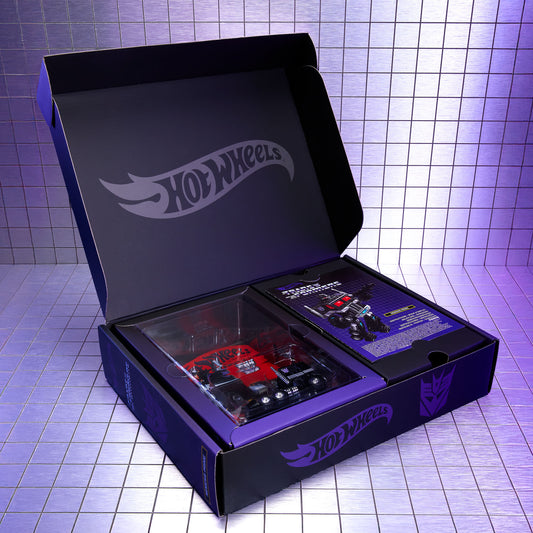 Hot Wheels Transformers Nemesis Prime - Kinder Logs