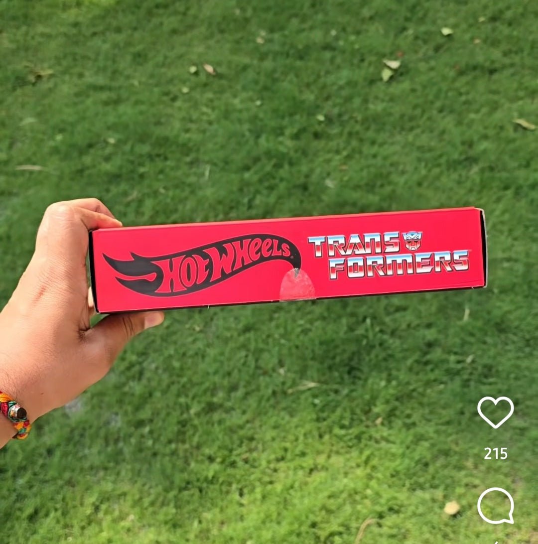 Hot Wheels Transformers Optimus Prime - RLC Creations Exclusive - Kinder Logs