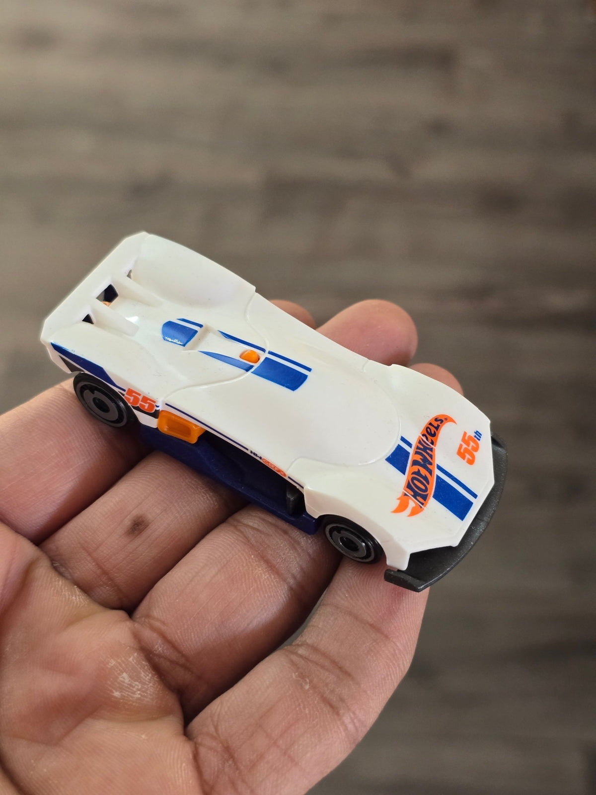 Hot Wheels Turbine Sublime - HW 55 Race Team (Uncarded - New) - Kinder Logs