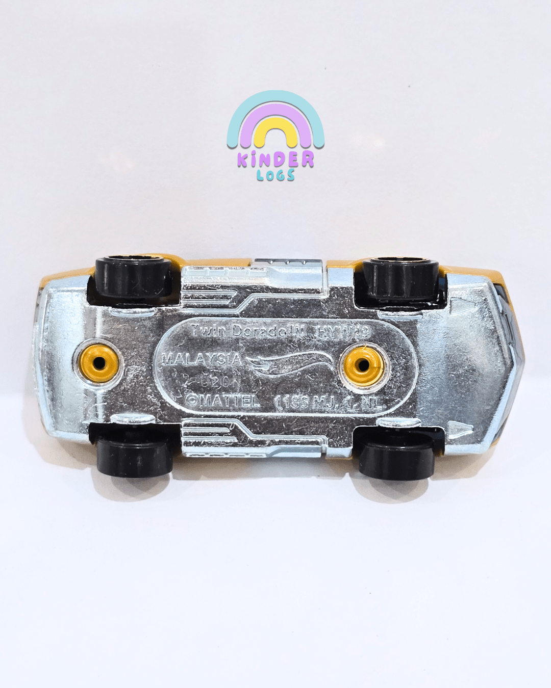 Hot Wheels Twin Dorado (Uncarded) - Kinder Logs
