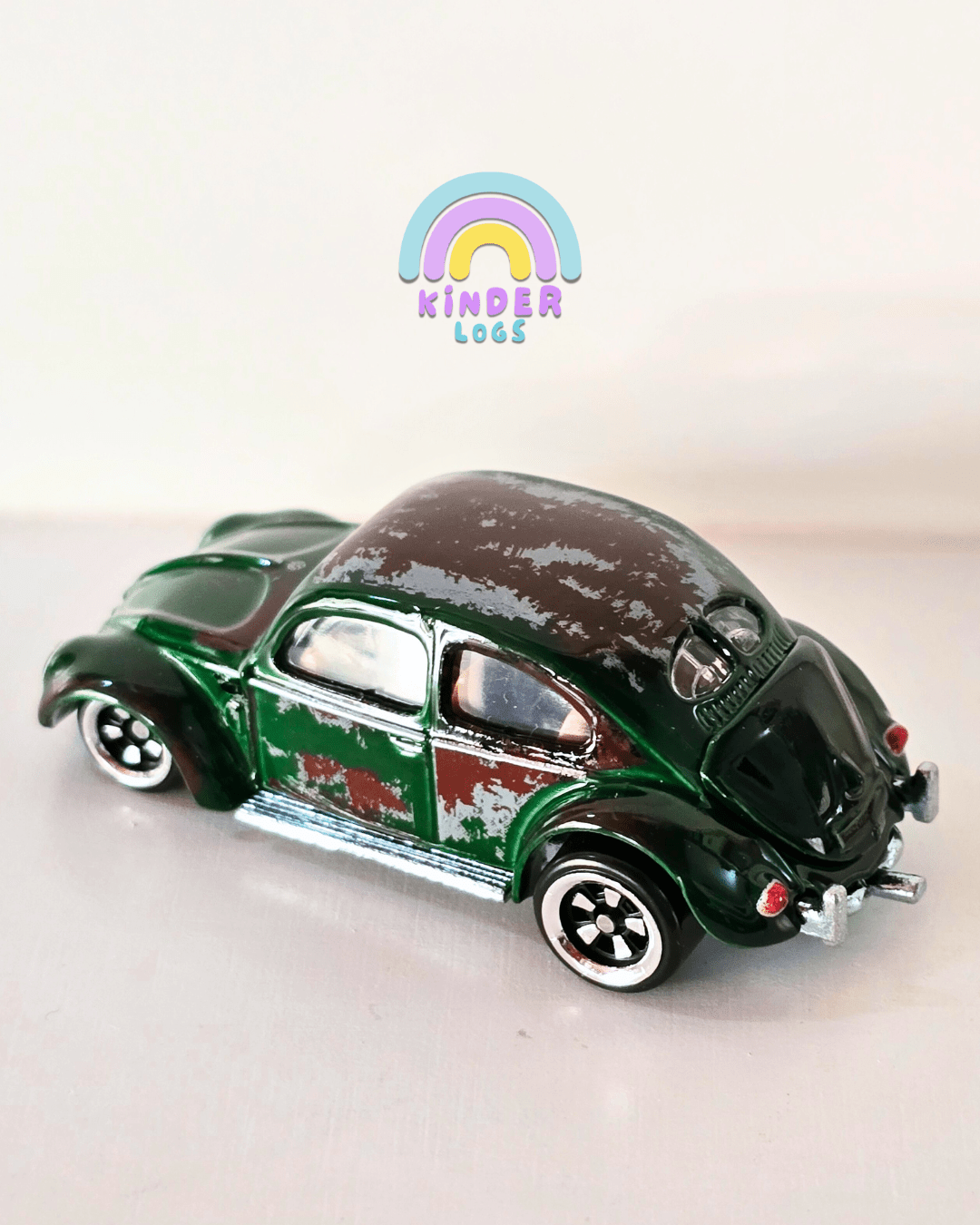 Hot Wheels Volkswagen "Classic Bug" - Vintage Club (Uncarded - New) - Kinder Logs
