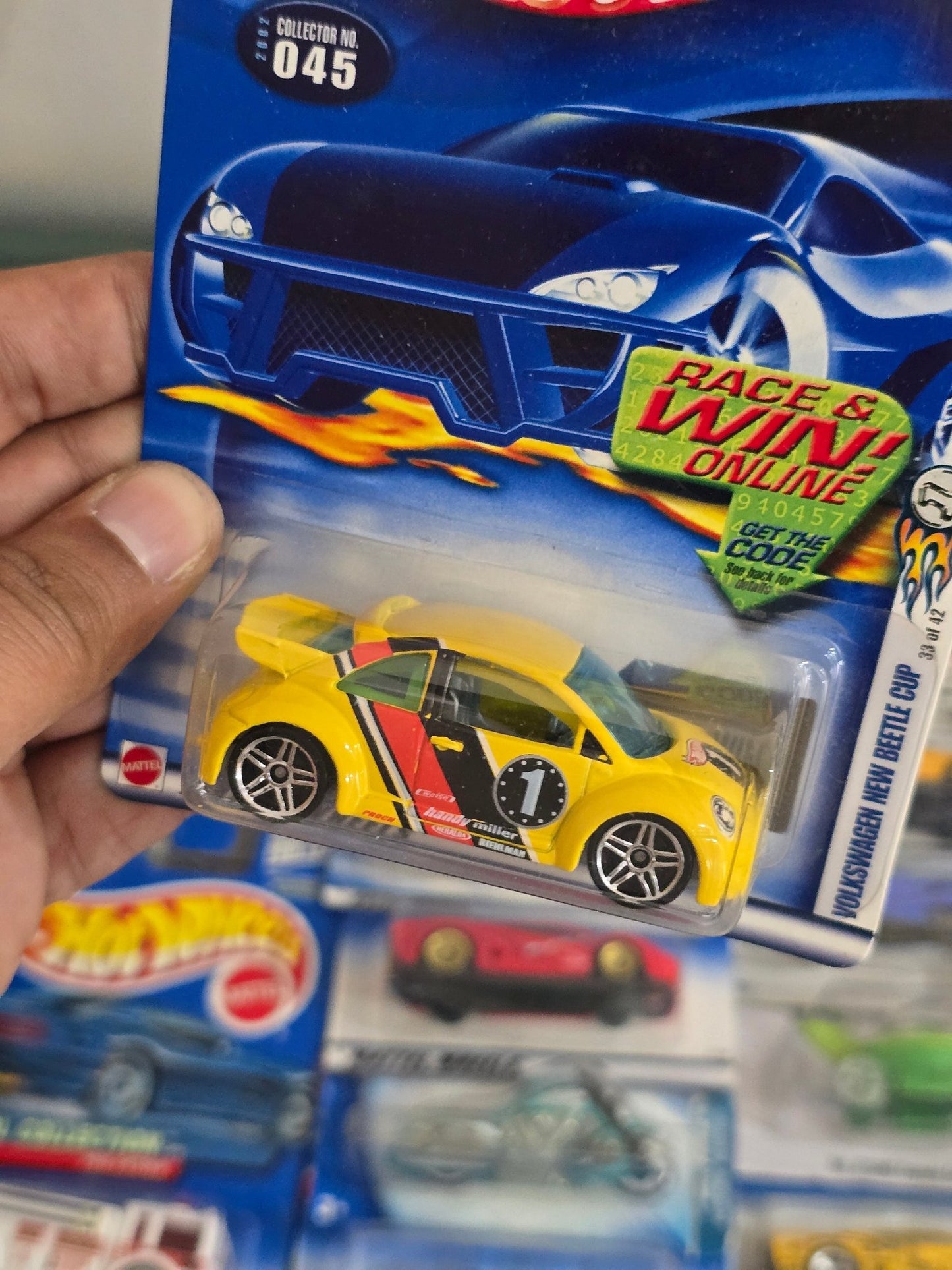 Hot Wheels VW New Beetle Cup (Yellow) - Collector No. 045 - Kinder Logs