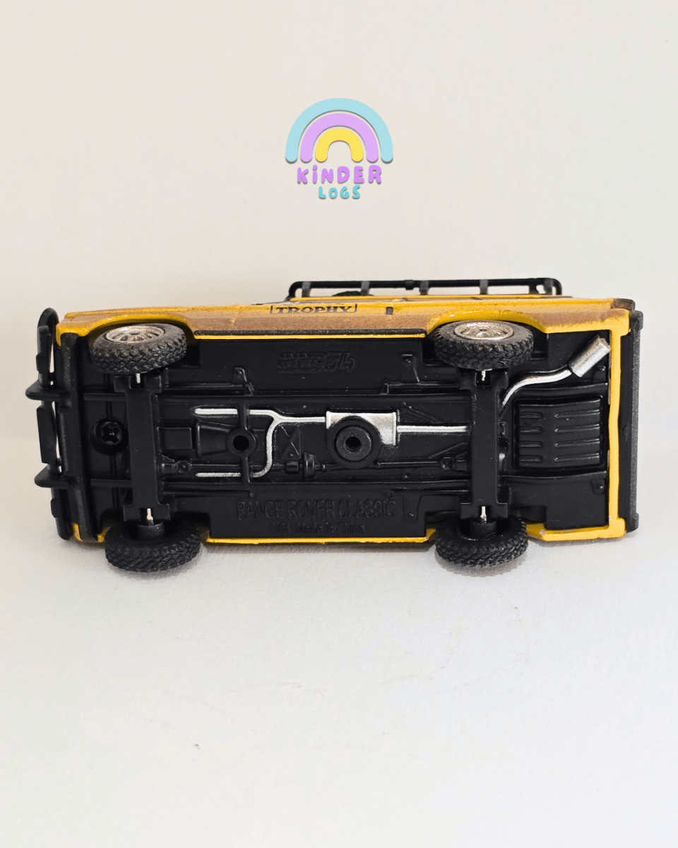 Inno64 Range Rover Classic Camel Trophy 1982 (Uncarded) - Kinder Logs