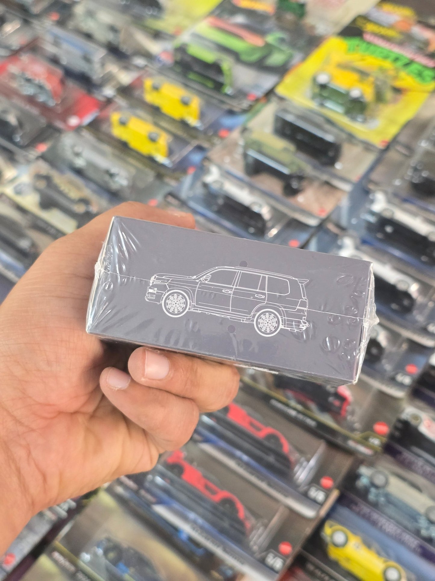 JKM 2016 Toyota Land Cruiser LC200 (Sealed Box) - Kinder Logs