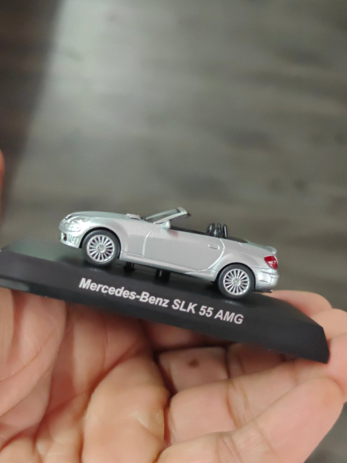 Kyosho Mercedes SLK 55 AMG (Open Box) - Kinder Logs