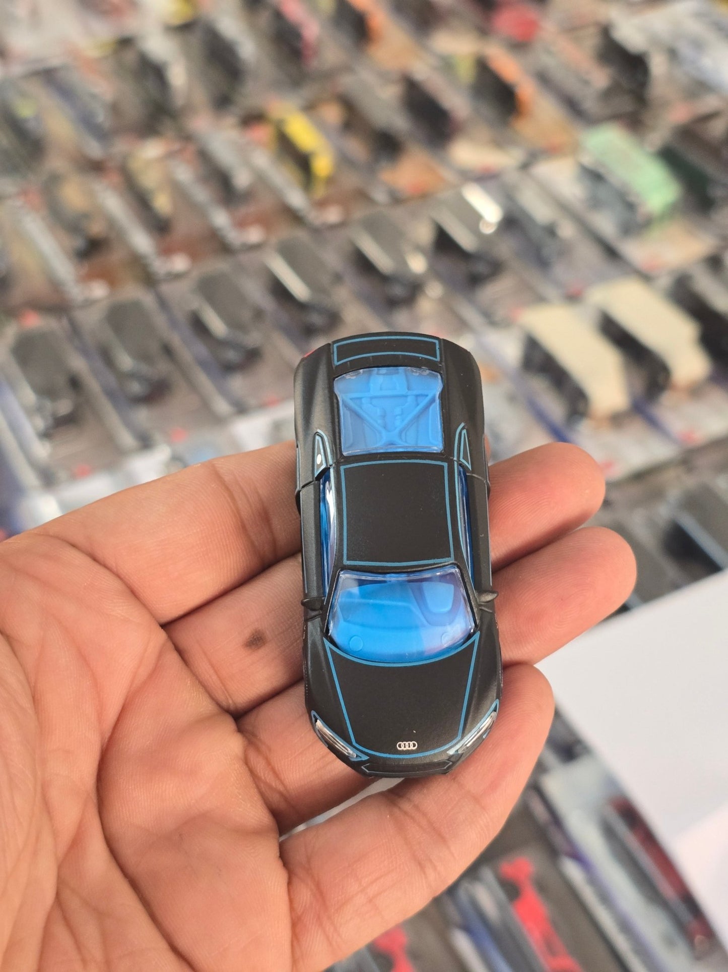Majorette Audi R8 Tron Edition (Uncarded) - Kinder Logs