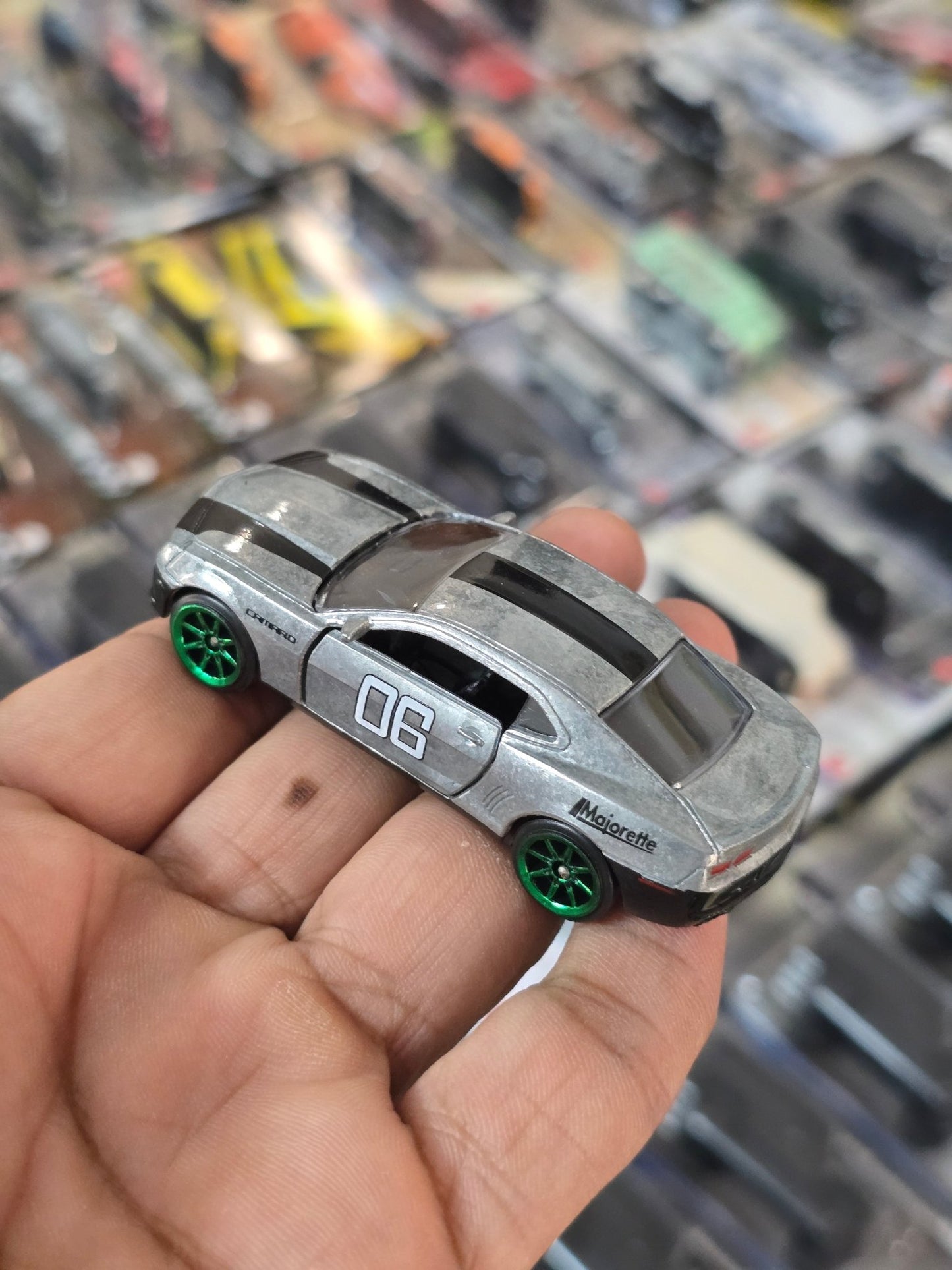 Majorette Chevrolet Camaro Special Edition (Uncarded) - Kinder Logs