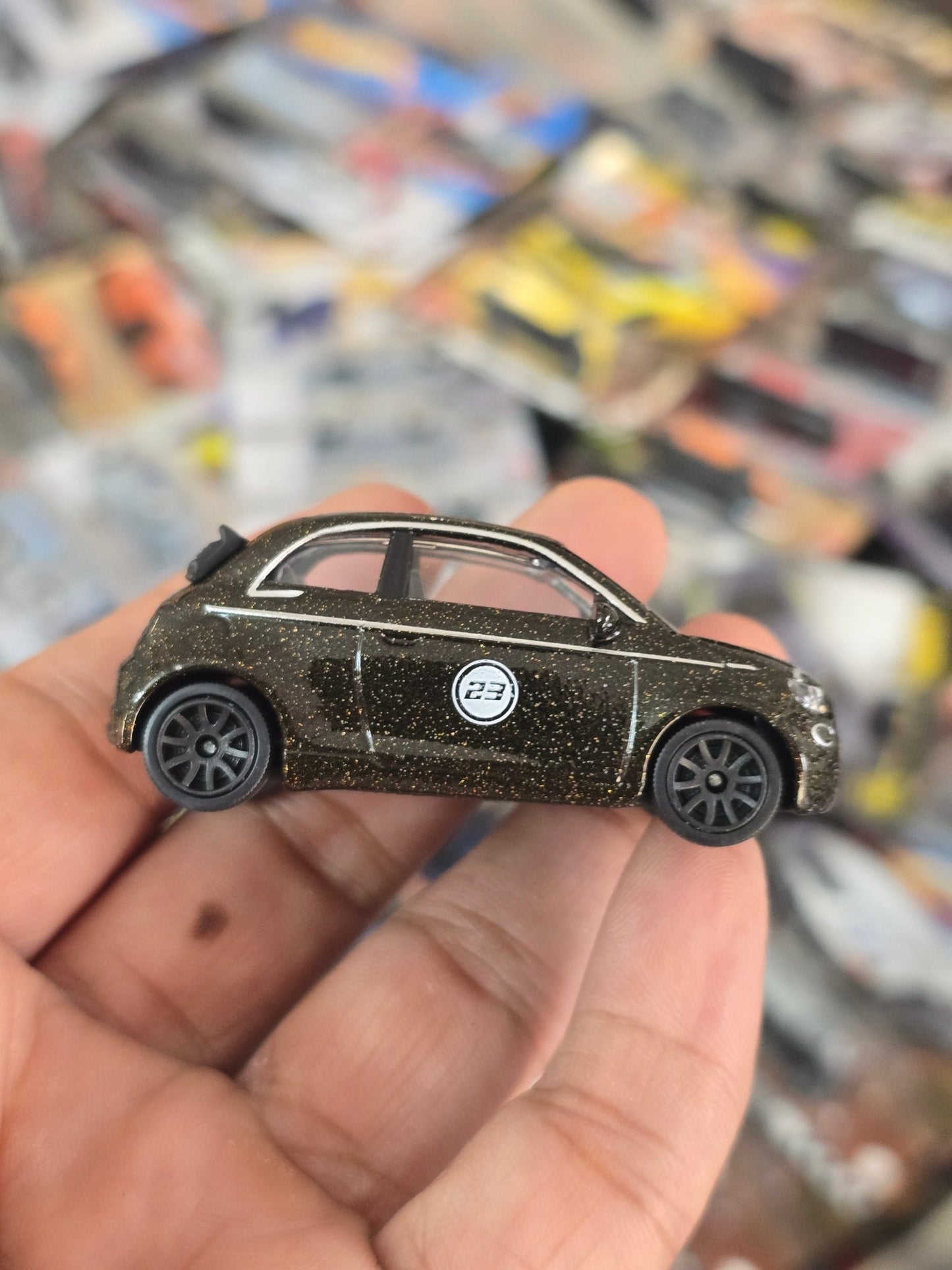 Majorette Fiat 500 Icon Chase Car (Uncarded) - Kinder Logs