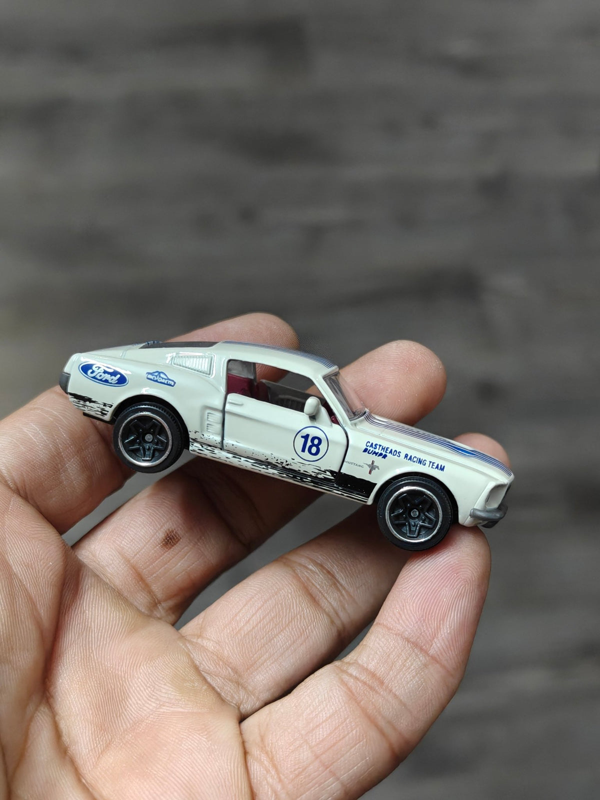 Majorette Ford Mustang Fastback - White (Uncarded - New) - Kinder Logs
