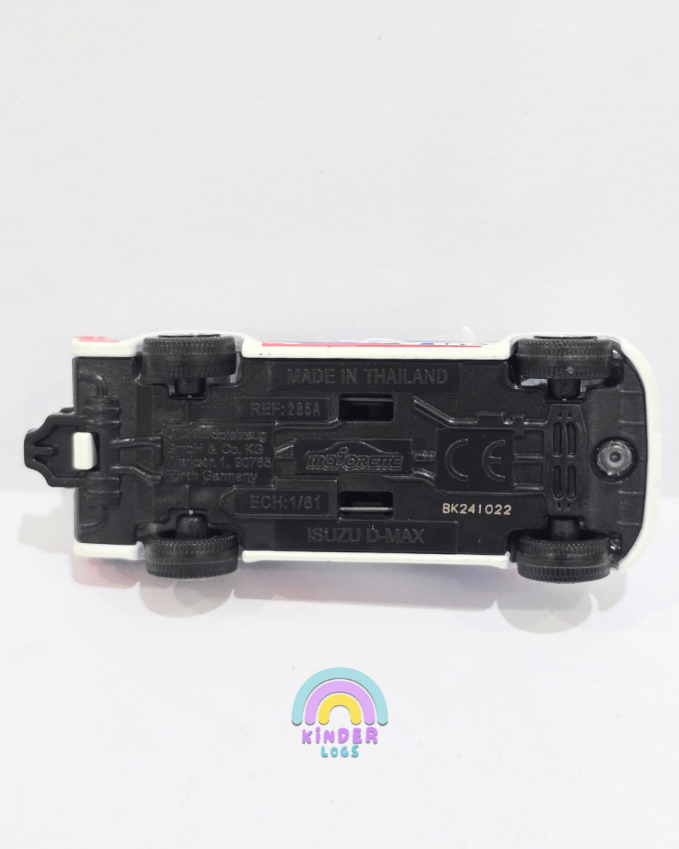 Majorette Isuzu DMAX Spark (Uncarded) - Kinder Logs