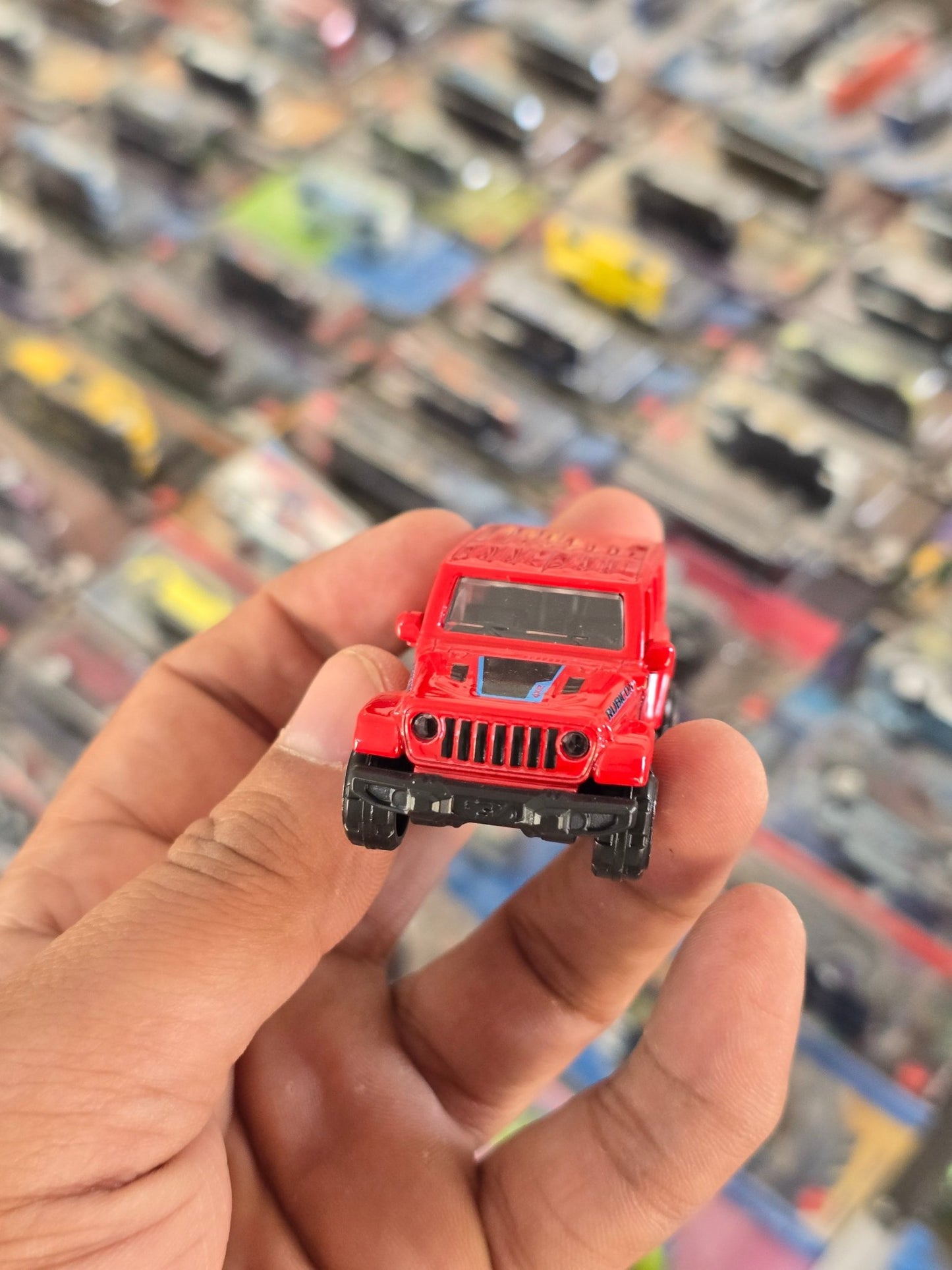 Majorette Jeep Wrangler Rubicon 4XE - Red (Uncarded) - Kinder Logs