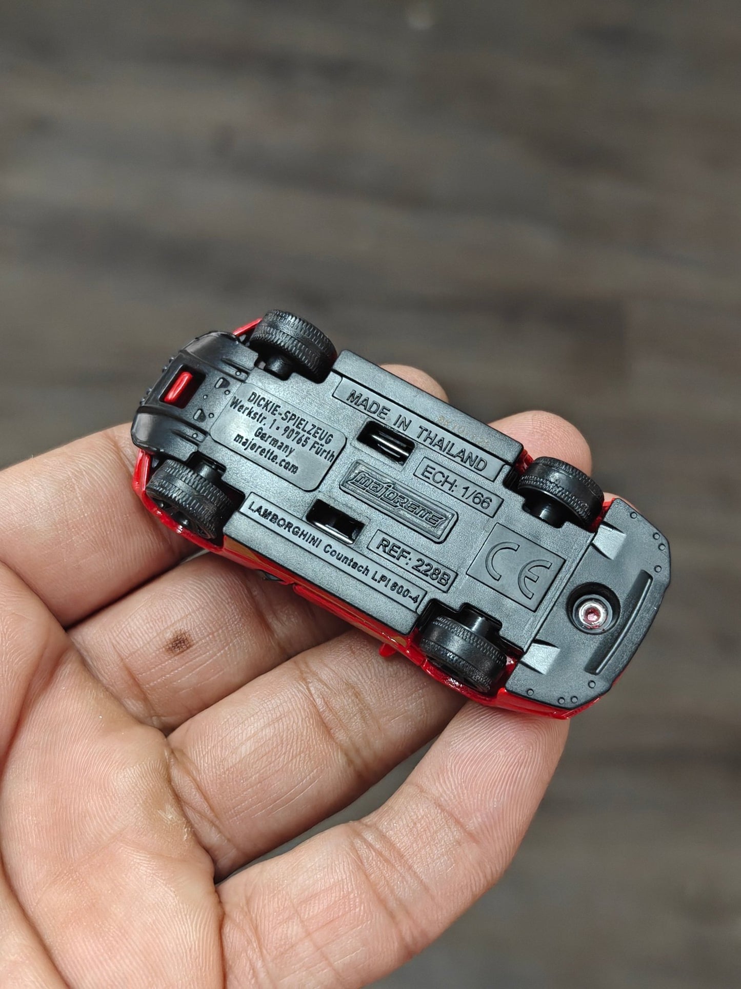 Majorette Lamborghini Countach LPI 800 - 4 - Red (Uncarded - New) - Kinder Logs