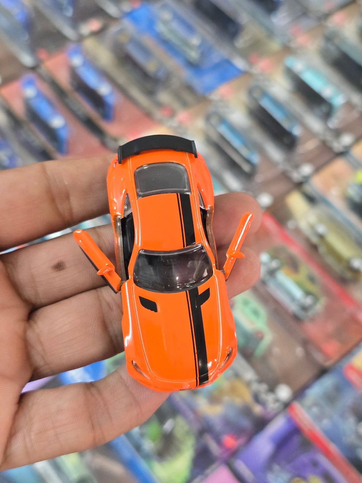 Majorette Mercedes - AMG GT R - Orange (Uncarded) - Kinder Logs
