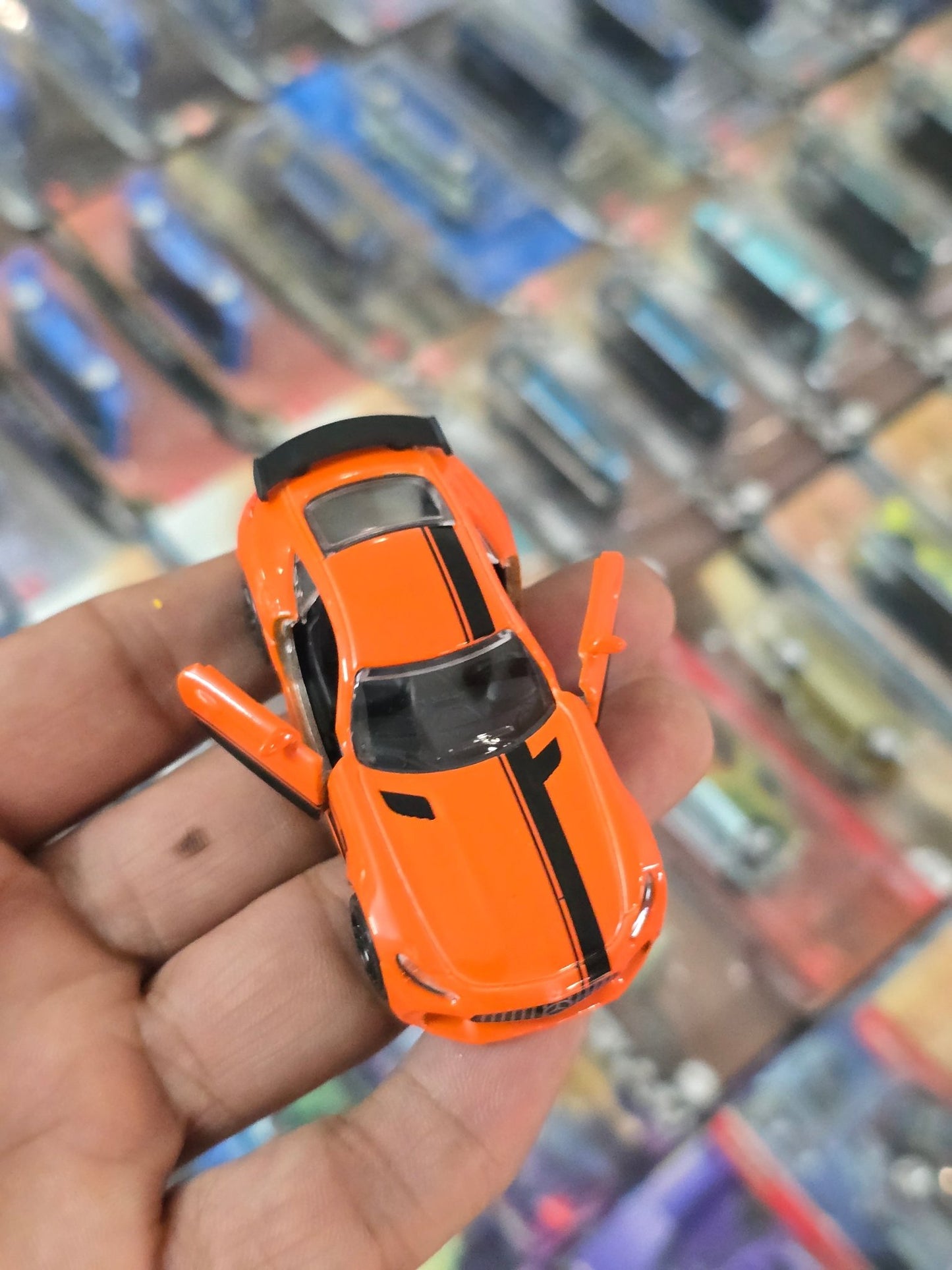 Majorette Mercedes - AMG GT R - Orange (Uncarded) - Kinder Logs