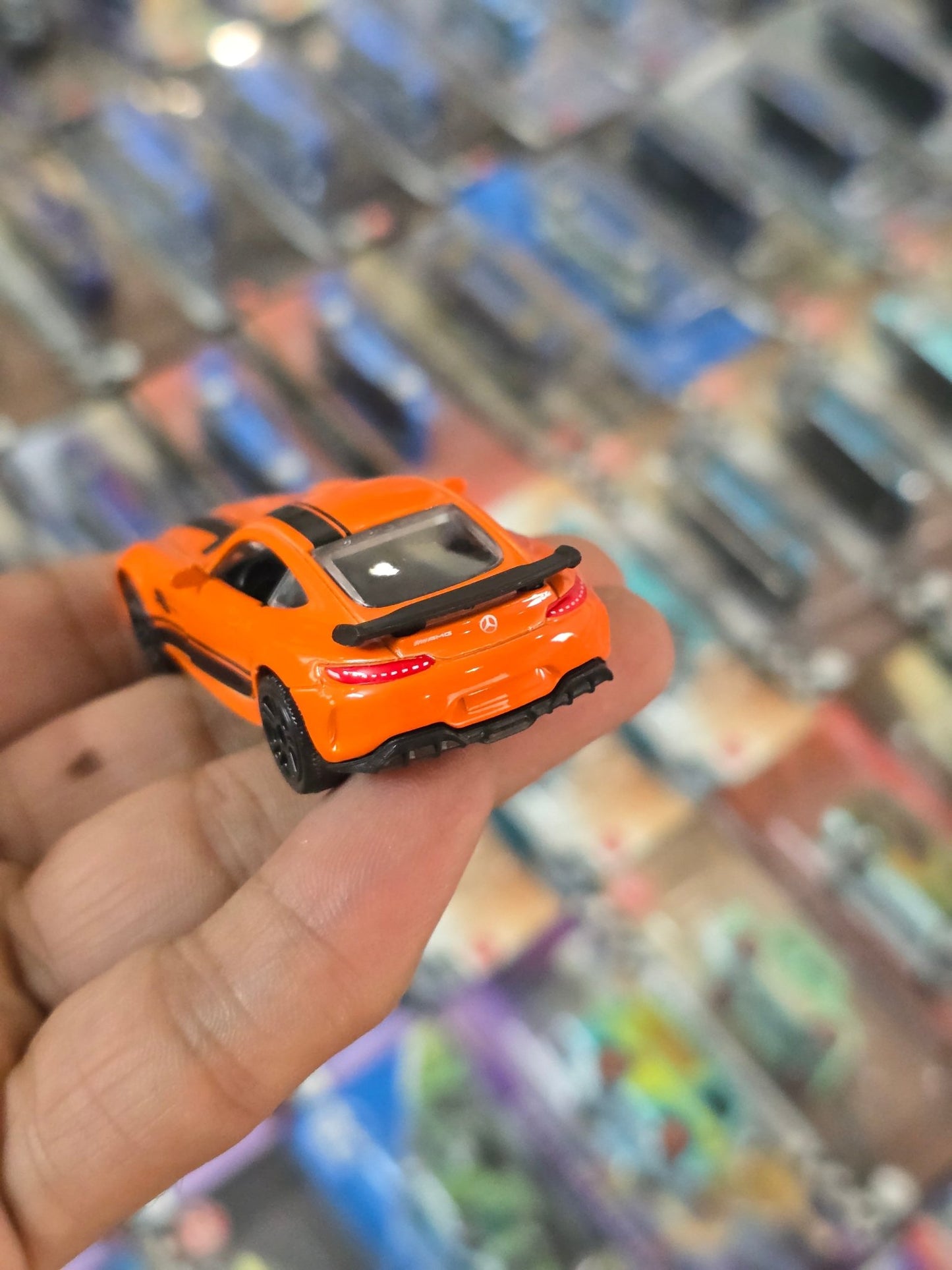 Majorette Mercedes - AMG GT R - Orange (Uncarded) - Kinder Logs
