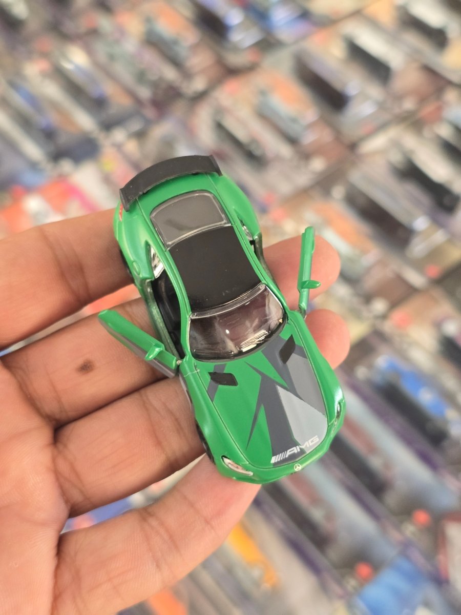 Majorette Mercedes - AMG GT R (Uncarded) - Kinder Logs