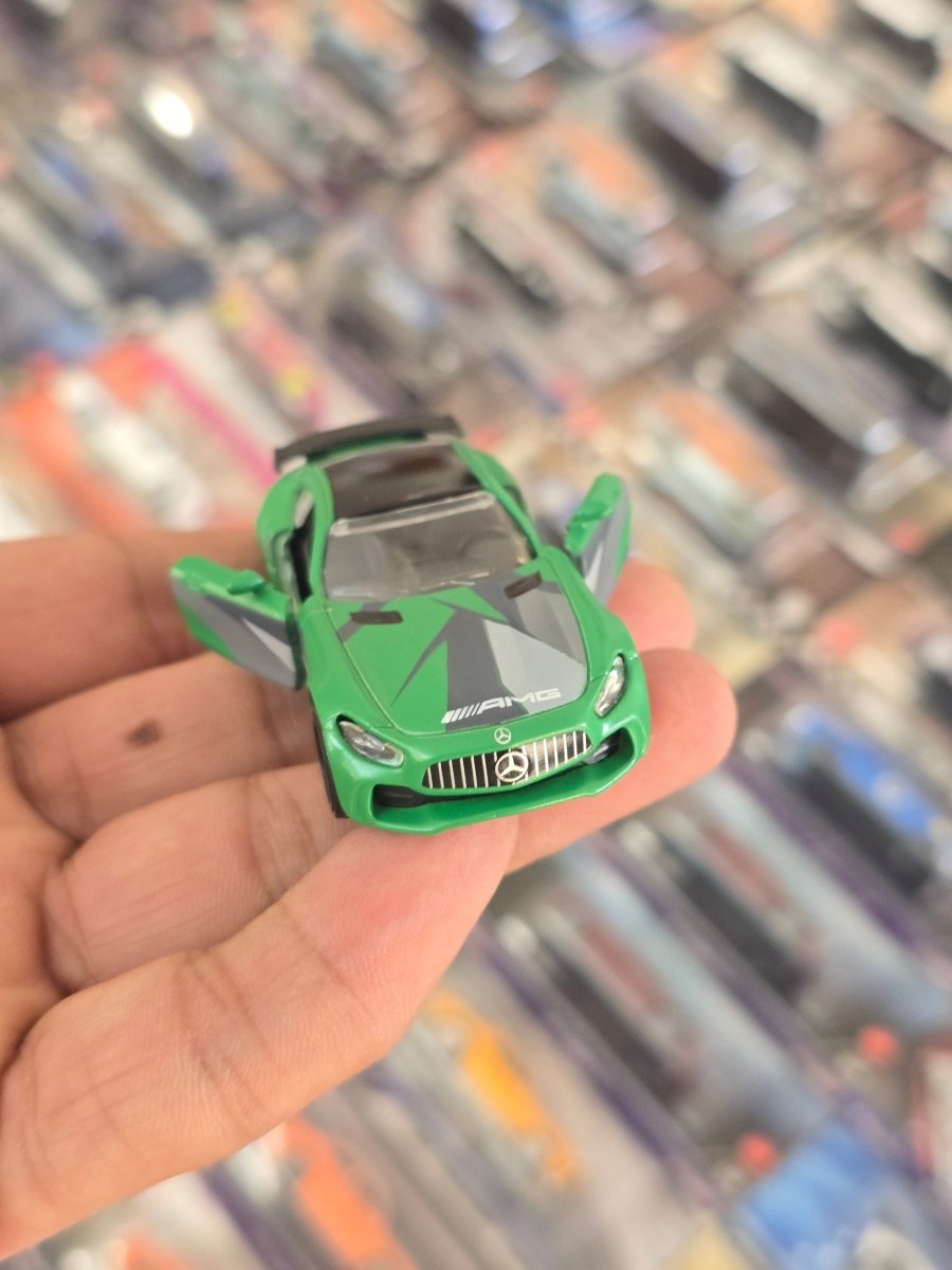 Majorette Mercedes - AMG GT R (Uncarded) - Kinder Logs
