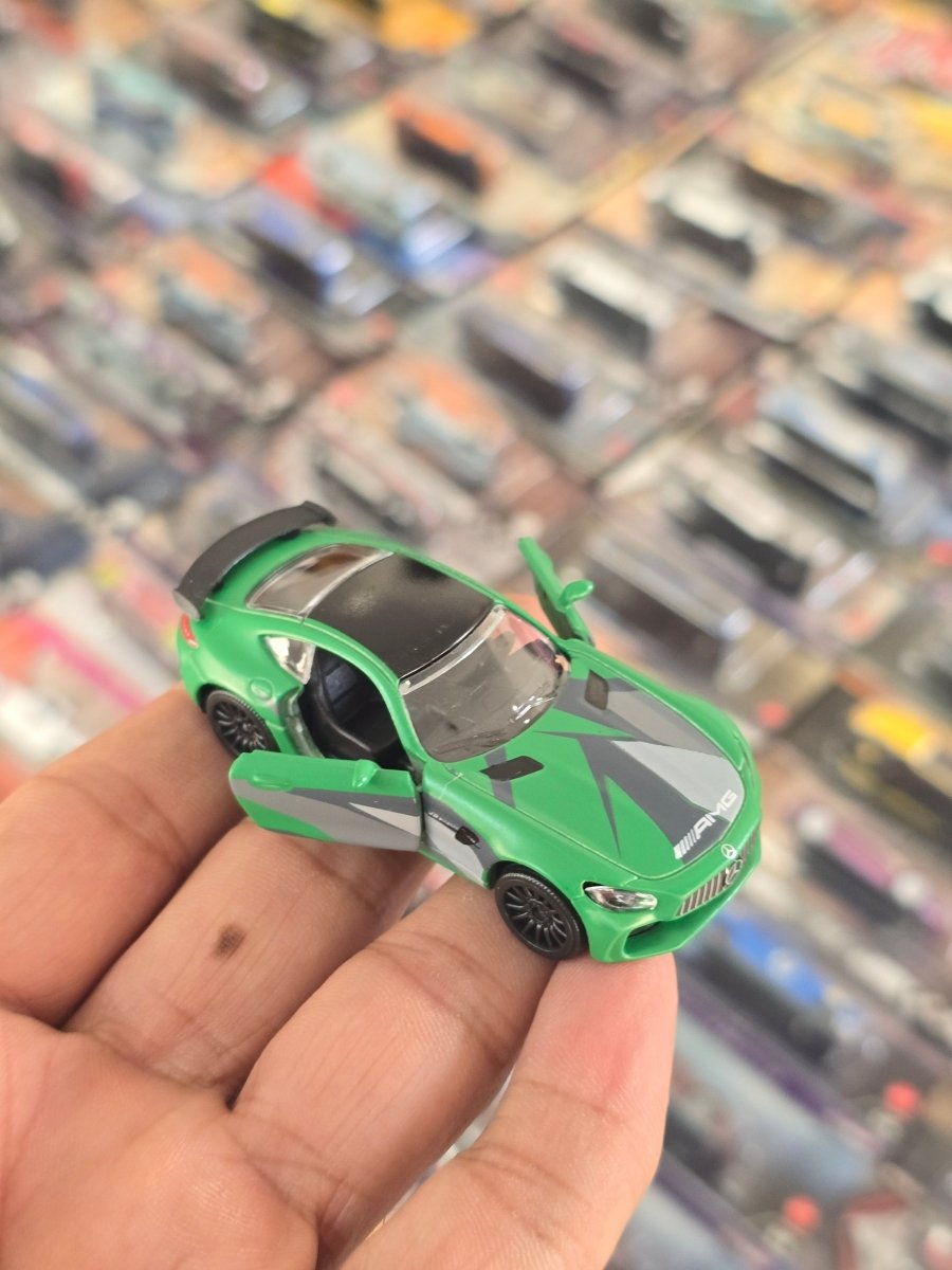 Majorette Mercedes - AMG GT R (Uncarded) - Kinder Logs