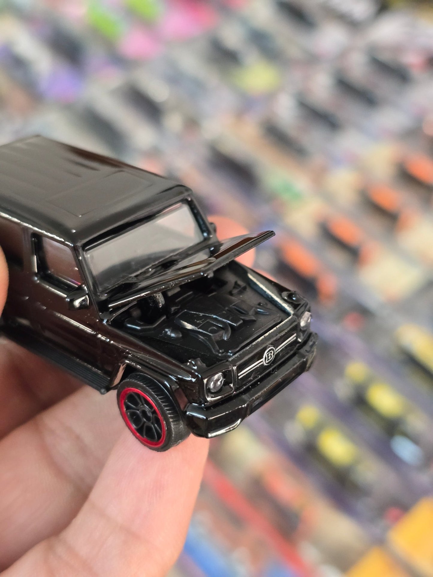 Majorette Mercedes Brabus B63s Black Edition (Uncarded) - Kinder Logs