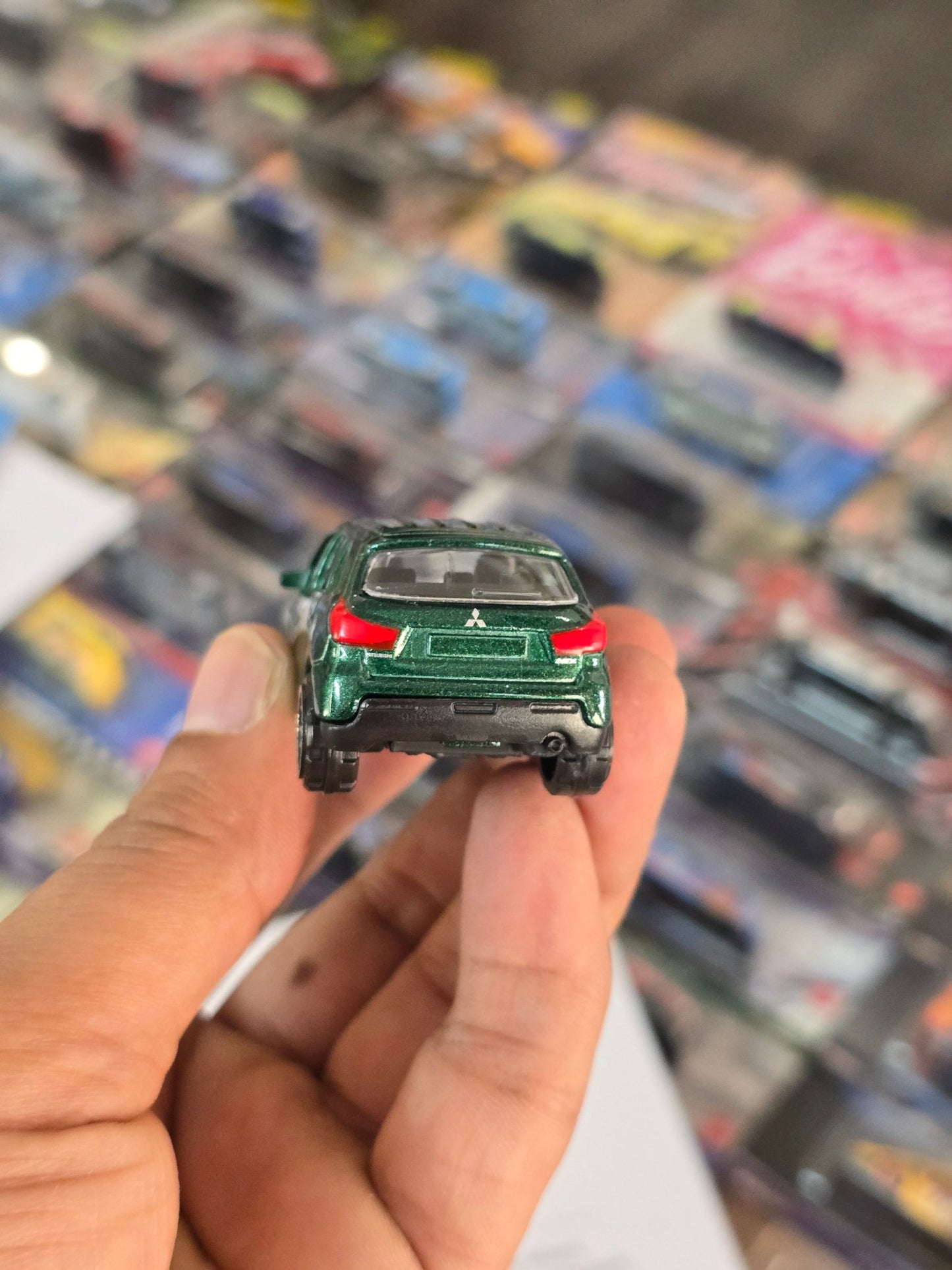 Majorette Mitsubishi ASX - Green (Uncarded) - Kinder Logs