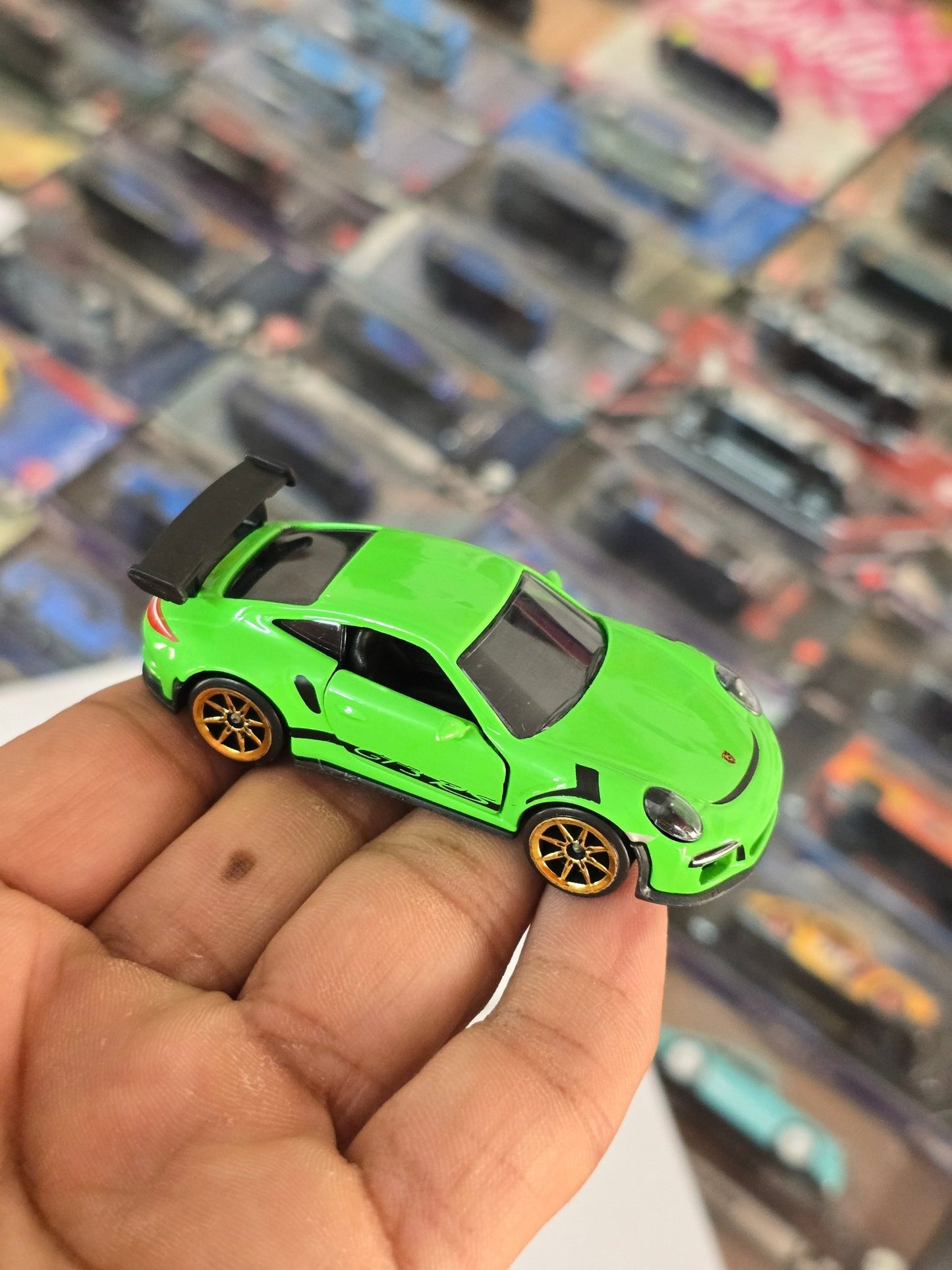 Majorette Porsche 911 GT3 RS - Green Color (Uncarded) - Kinder Logs