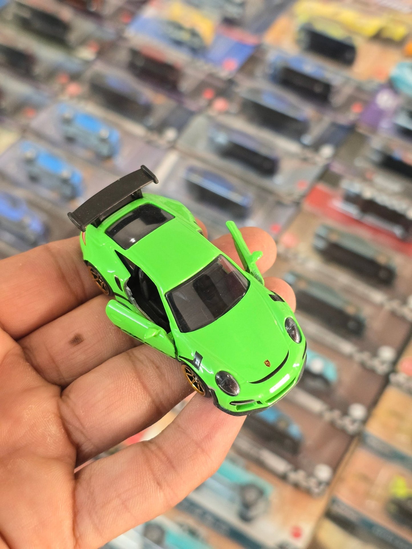 Majorette Porsche 911 GT3 RS - Green Color (Uncarded) - Kinder Logs