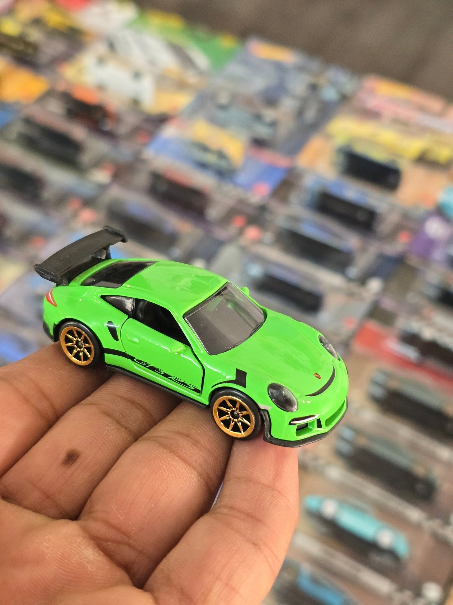 Majorette Porsche 911 GT3 RS - Green Color (Uncarded) - Kinder Logs
