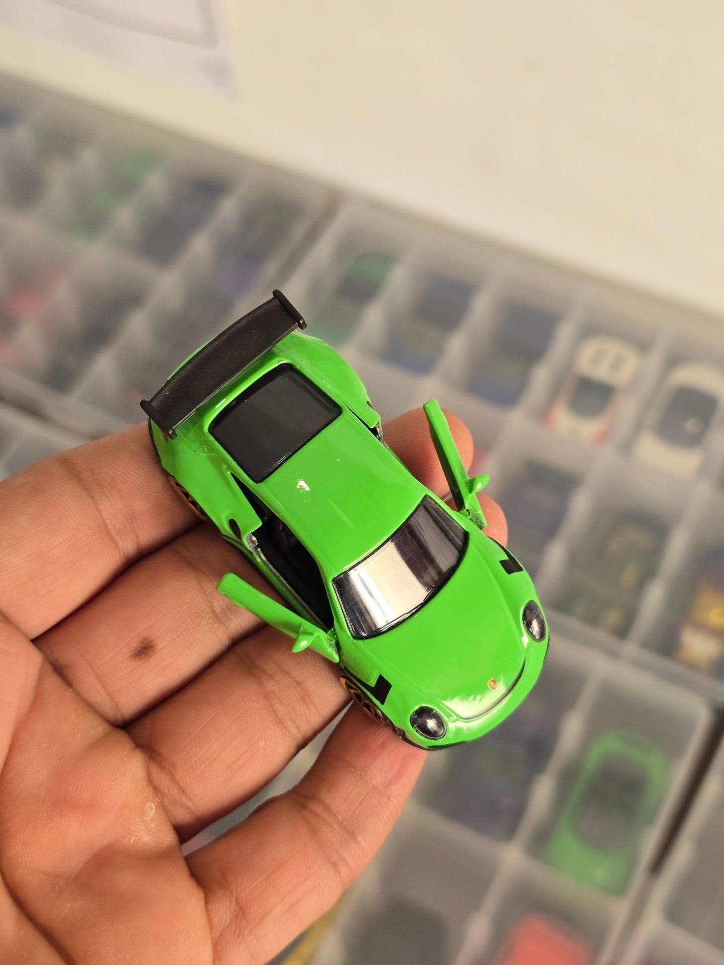 Majorette Porsche 911 GT3 RS - Green Color (Uncarded) - Kinder Logs