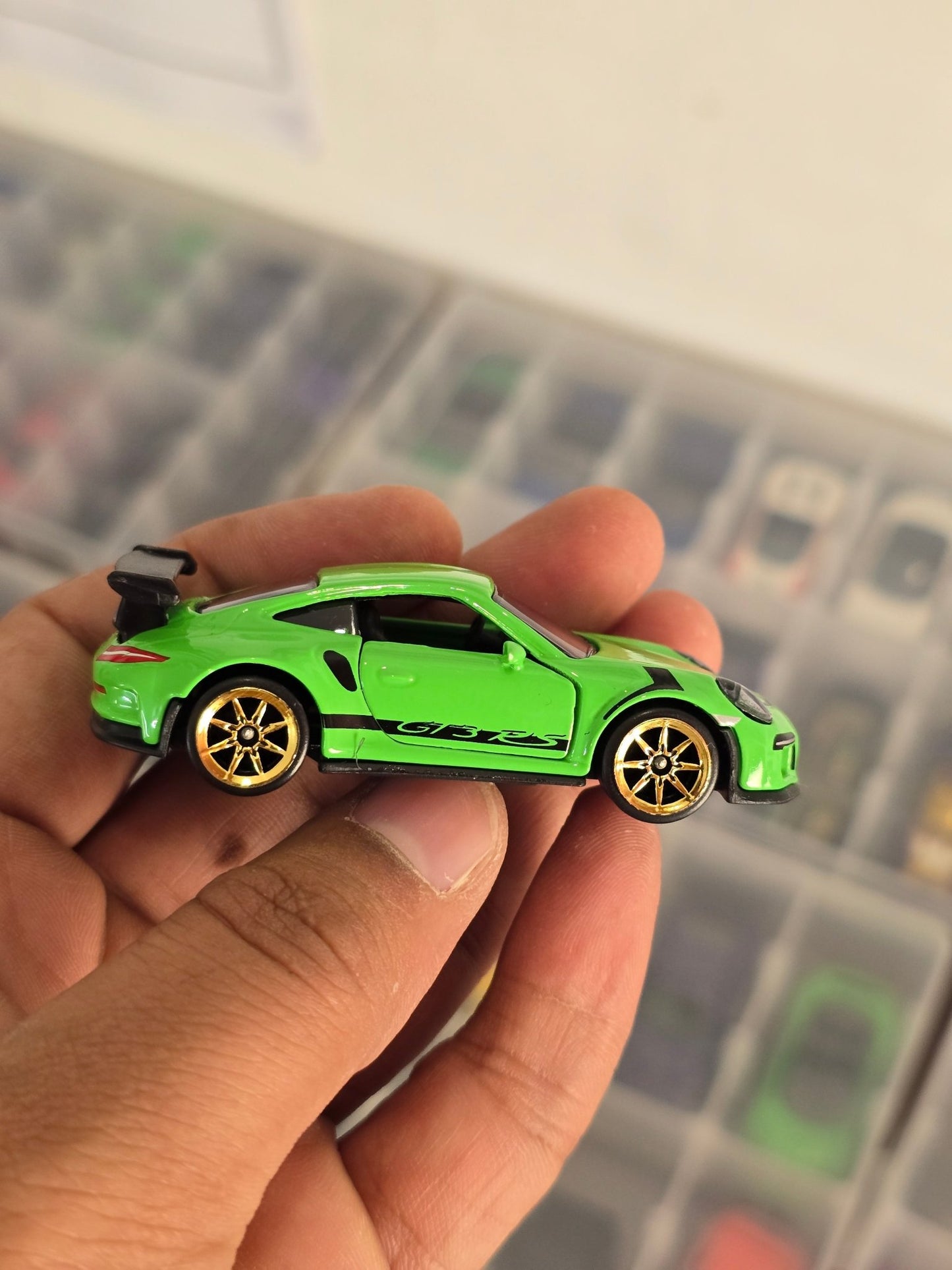 Majorette Porsche 911 GT3 RS - Green Color (Uncarded) - Kinder Logs