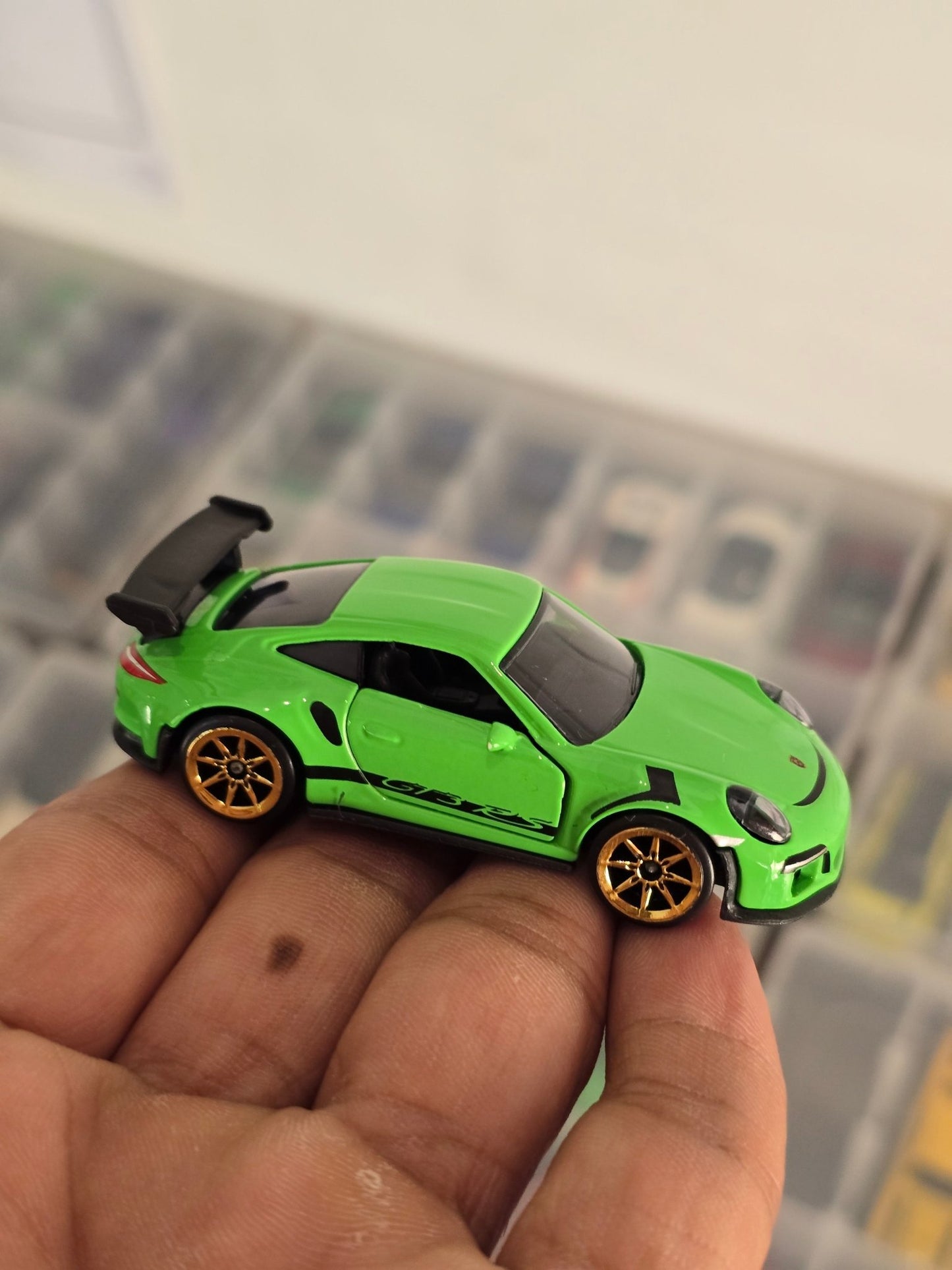Majorette Porsche 911 GT3 RS - Green Color (Uncarded) - Kinder Logs