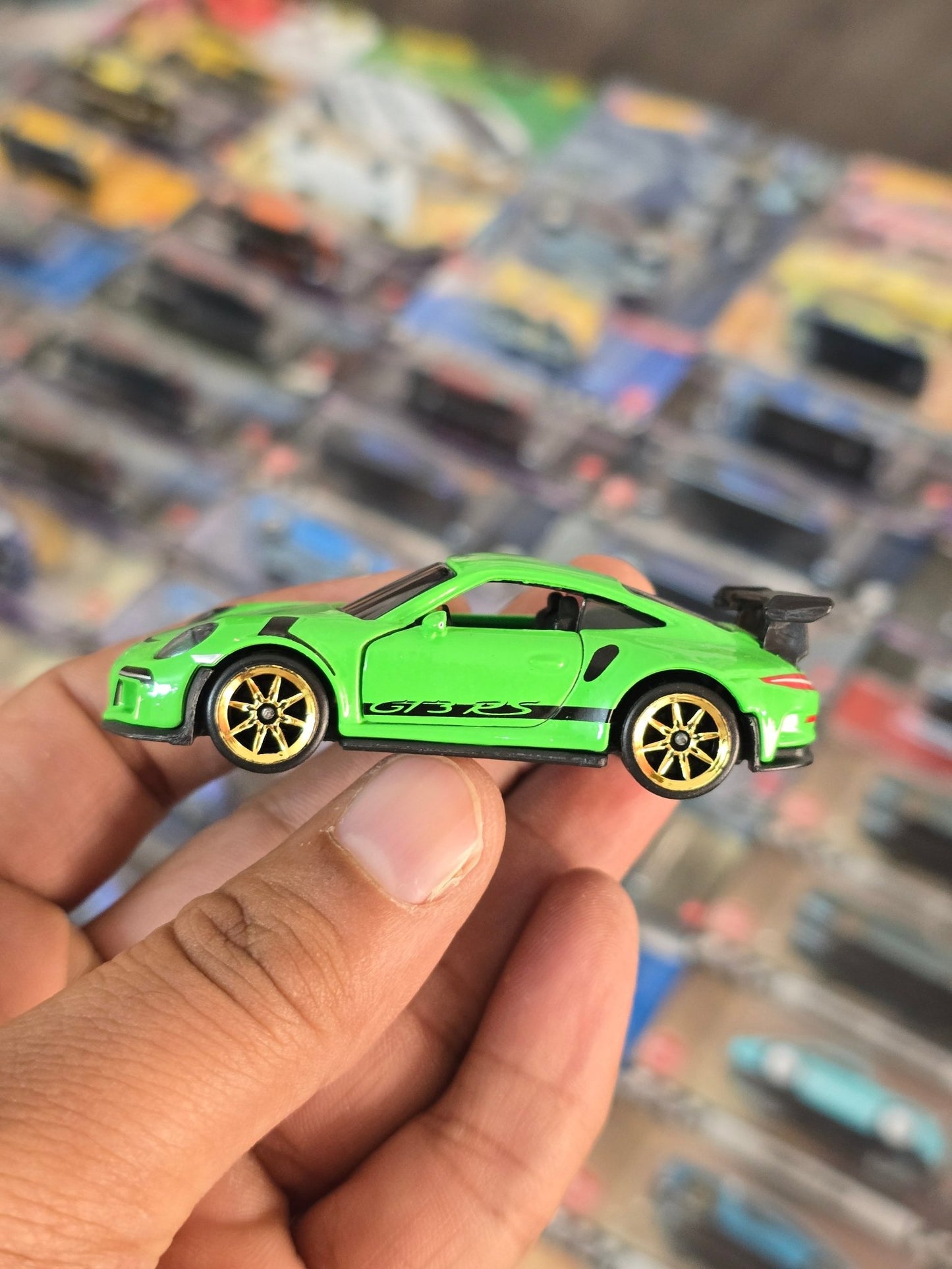 Majorette Porsche 911 GT3 RS - Green Color (Uncarded) - Kinder Logs