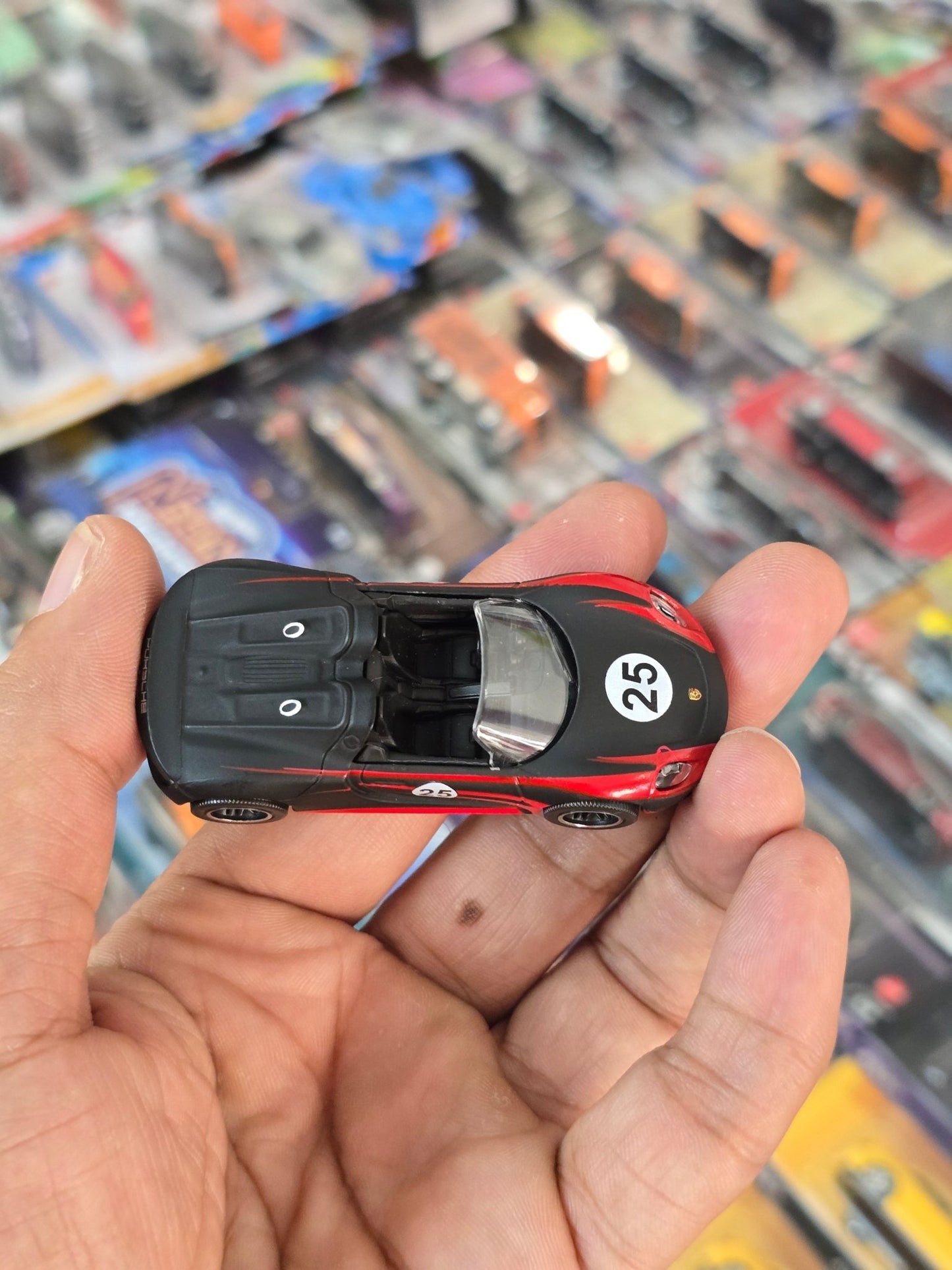 Majorette Porsche 918 Spyder Matte Black Edition (Uncarded) - Kinder Logs