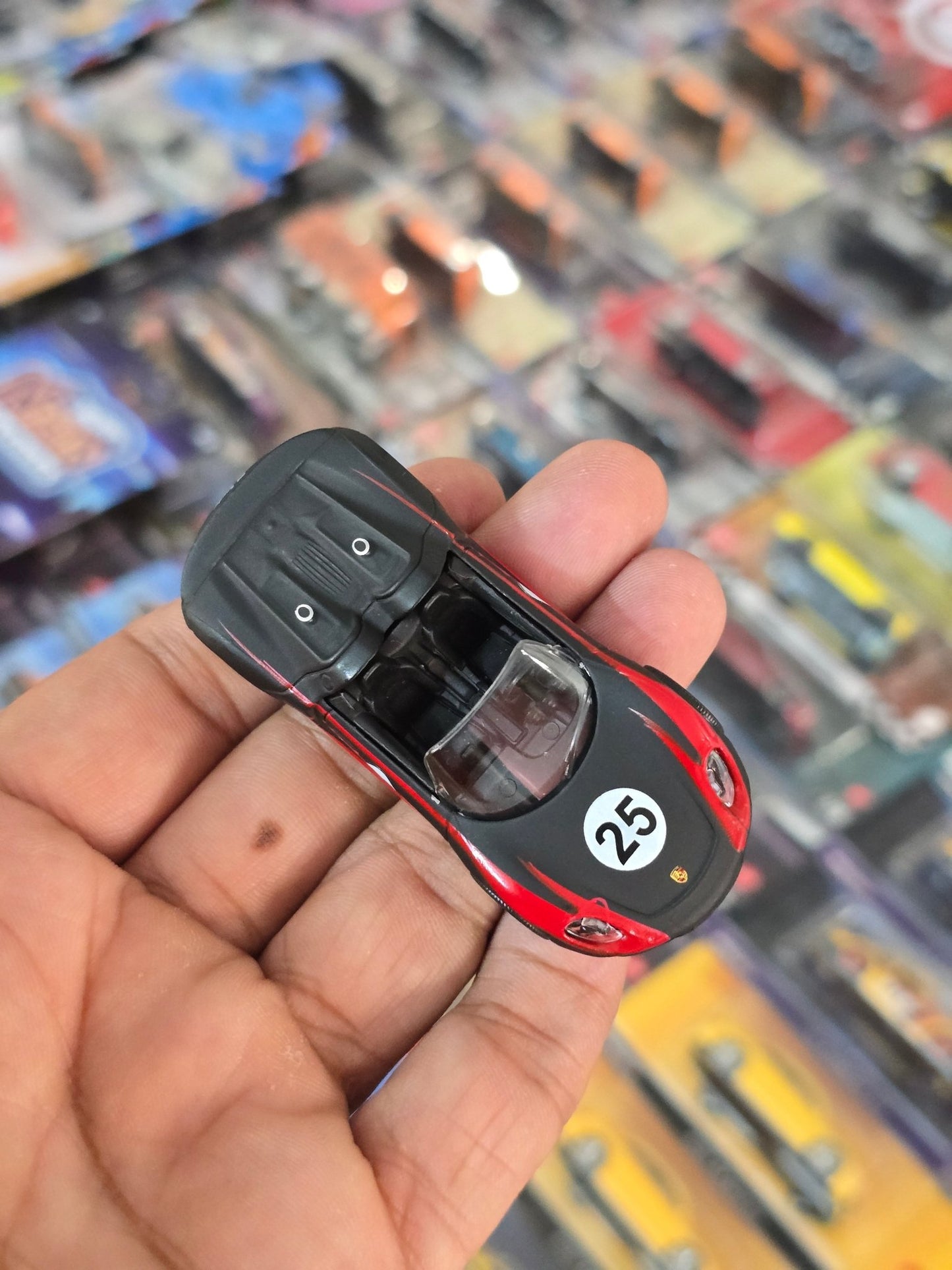 Majorette Porsche 918 Spyder Matte Black Edition (Uncarded) - Kinder Logs