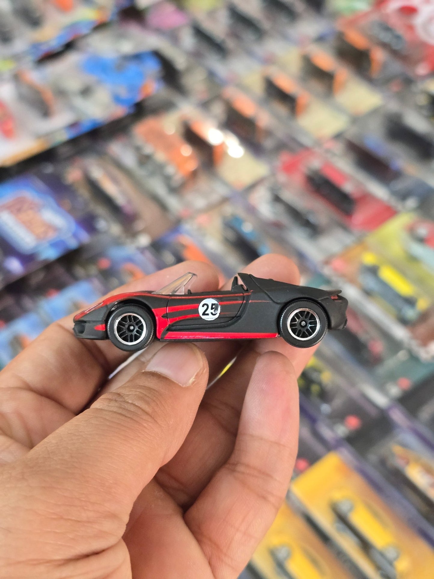 Majorette Porsche 918 Spyder Matte Black Edition (Uncarded) - Kinder Logs