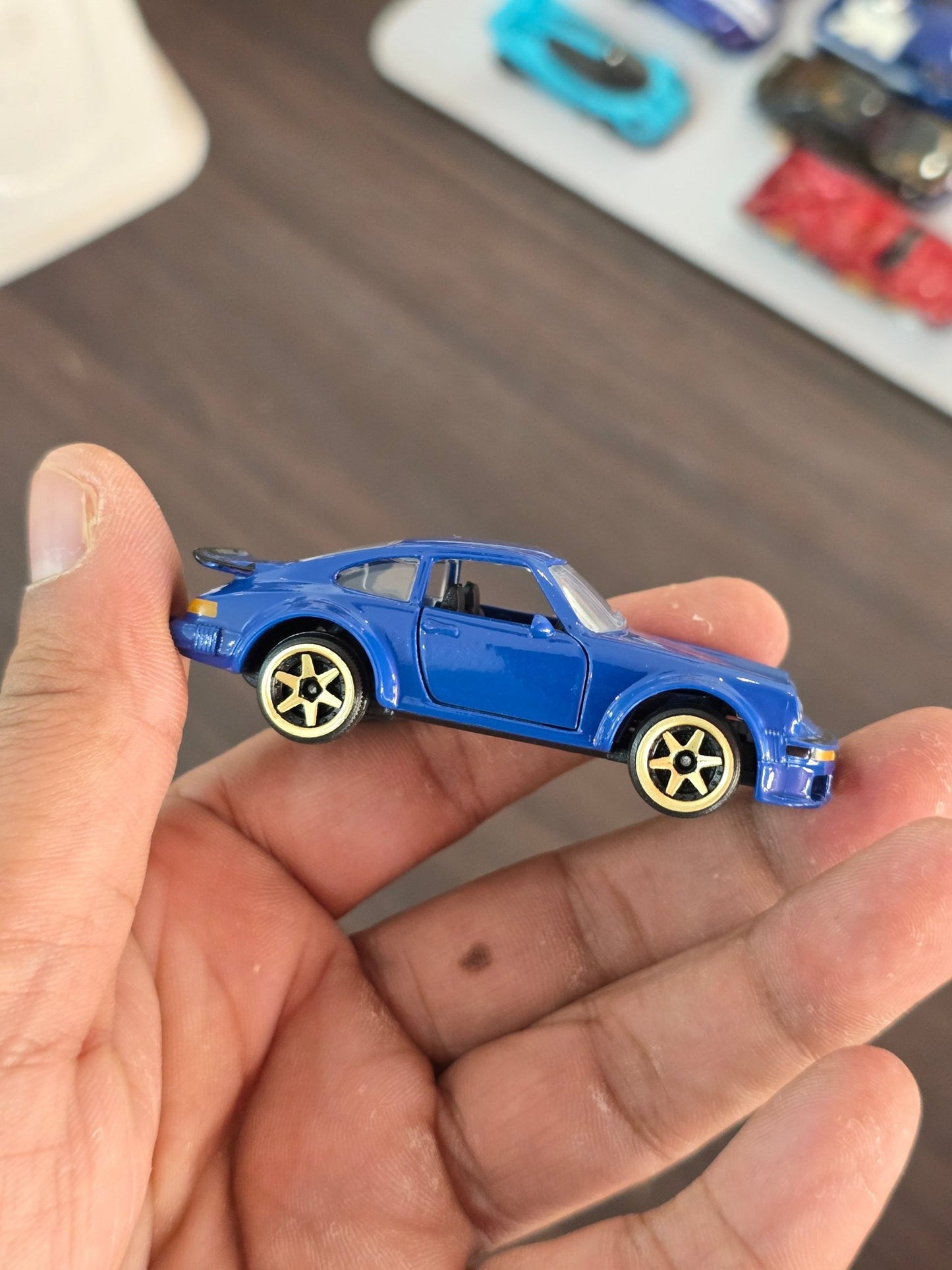 Majorette Porsche 934 - Blue (Uncarded) - Kinder Logs