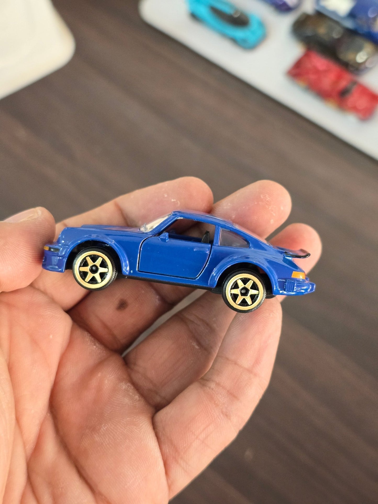 Majorette Porsche 934 - Blue (Uncarded) - Kinder Logs