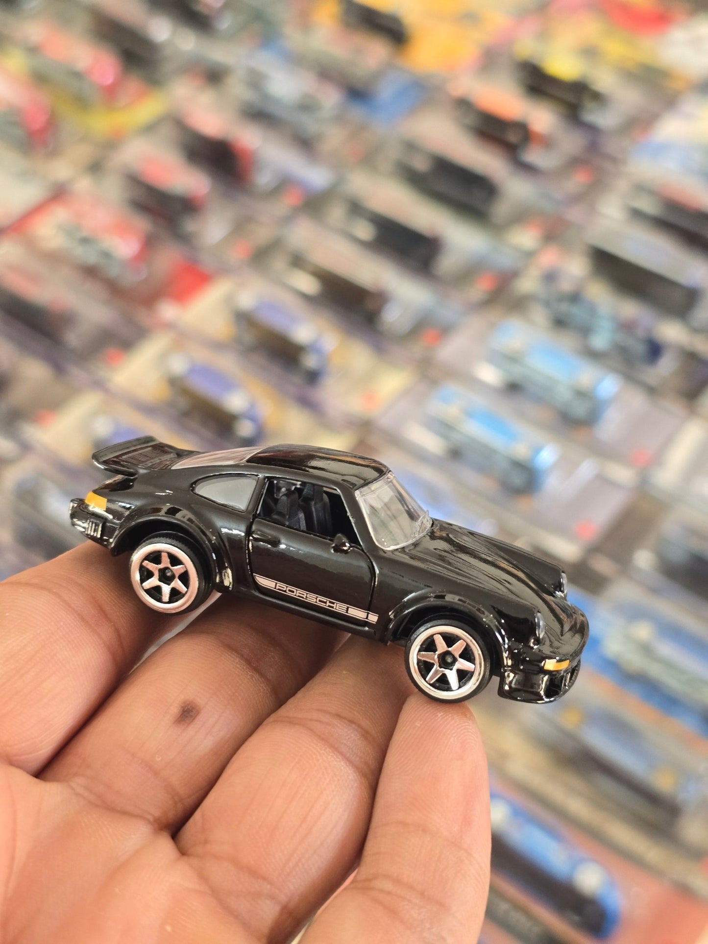 Majorette Porsche 934 Gloss Black Edition (Uncarded) - Kinder Logs