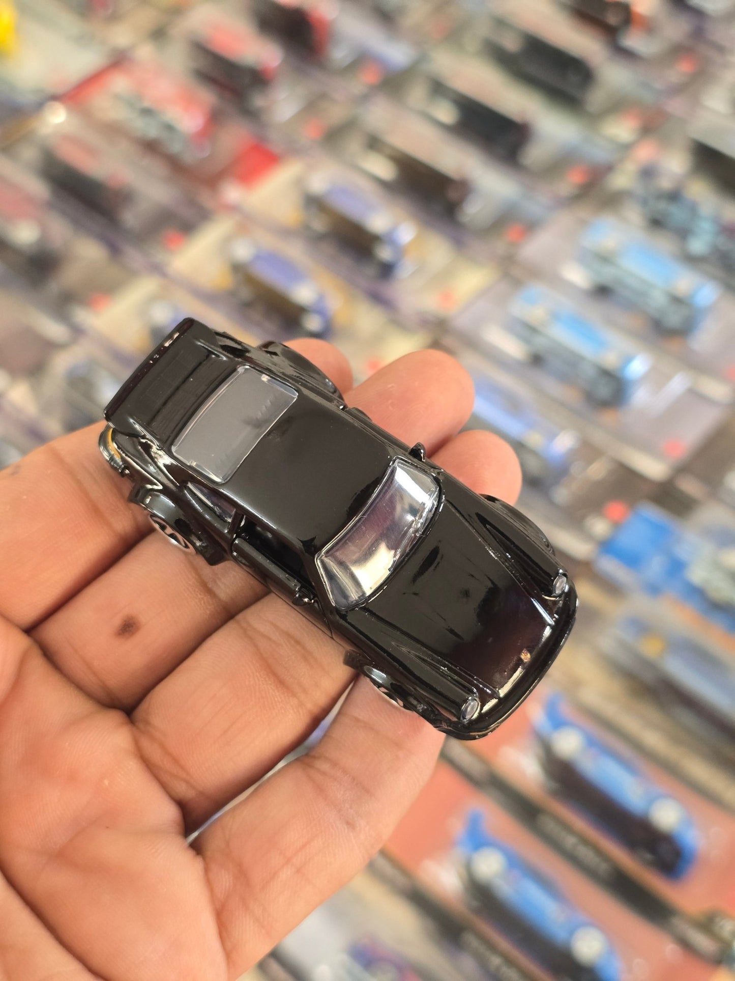 Majorette Porsche 934 Gloss Black Edition (Uncarded) - Kinder Logs
