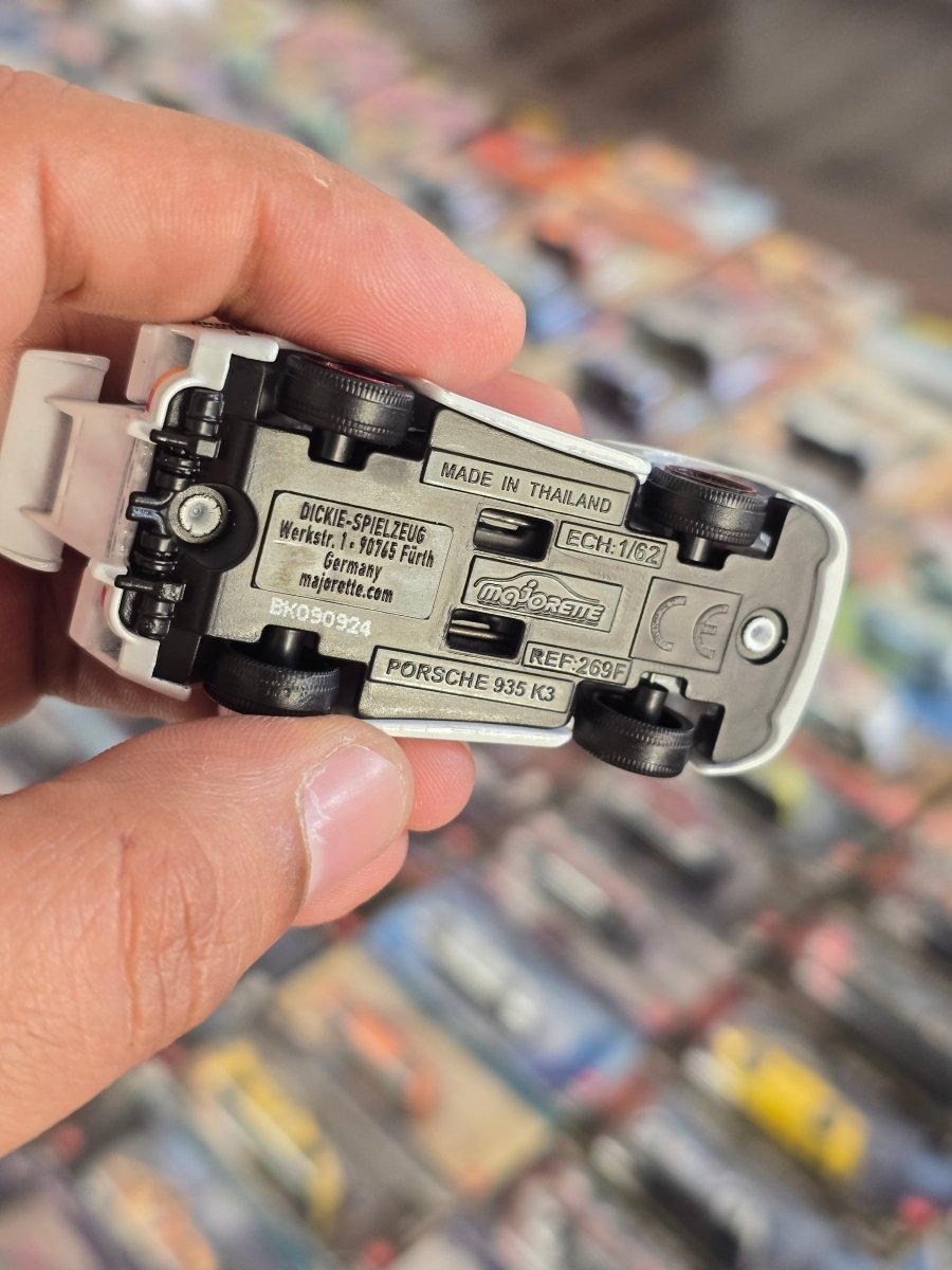 Majorette Porsche 935 K3 (Uncarded) - Kinder Logs