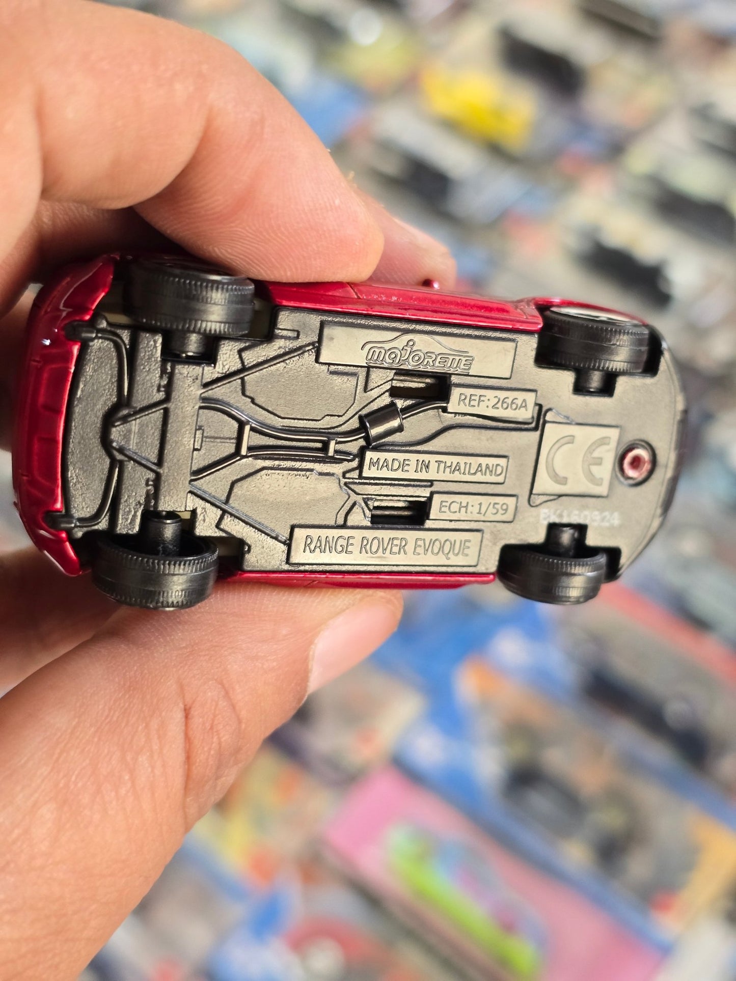 Majorette Range Rover Evoque - Maroon (Uncarded) - Kinder Logs