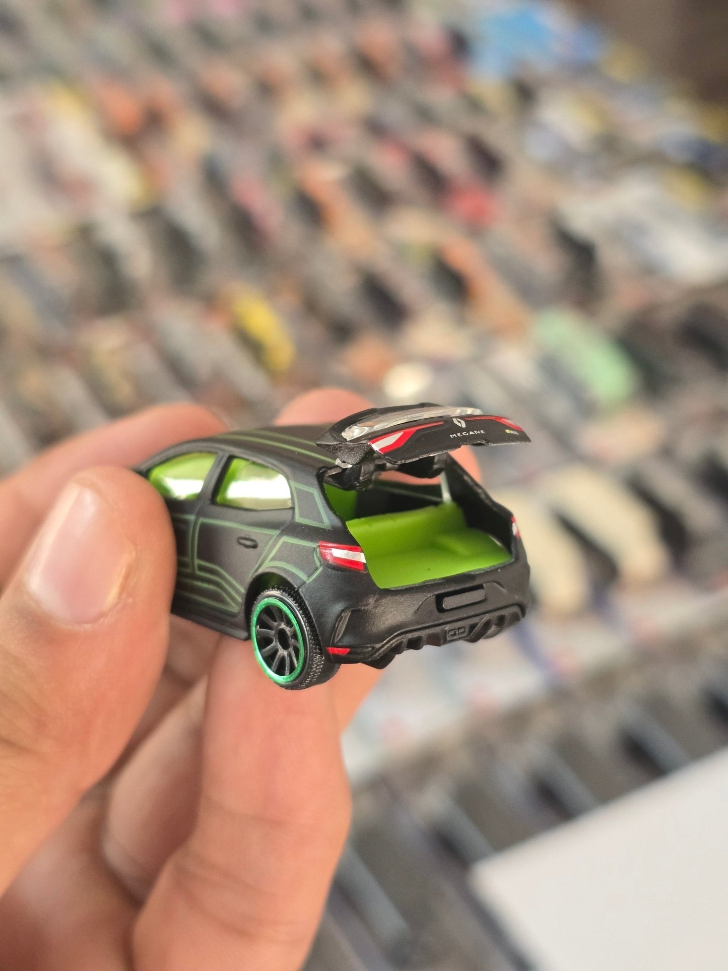 Majorette Renault Megane R.S. Tron Edition (Uncarded) - Kinder Logs