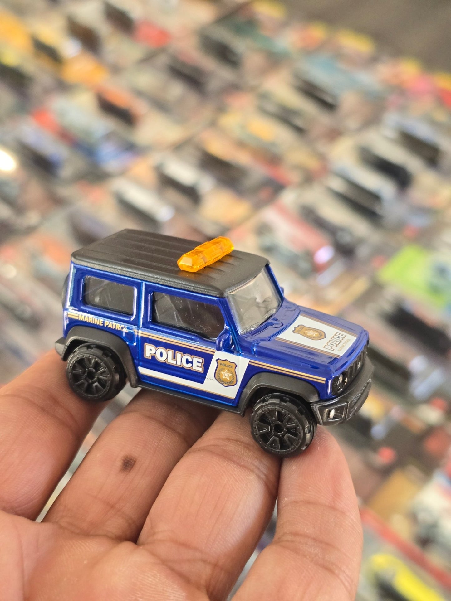 Majorette Suzuki Jimny Police (Uncarded) - Kinder Logs
