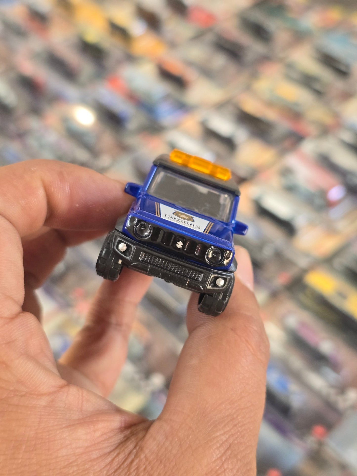 Majorette Suzuki Jimny Police (Uncarded) - Kinder Logs