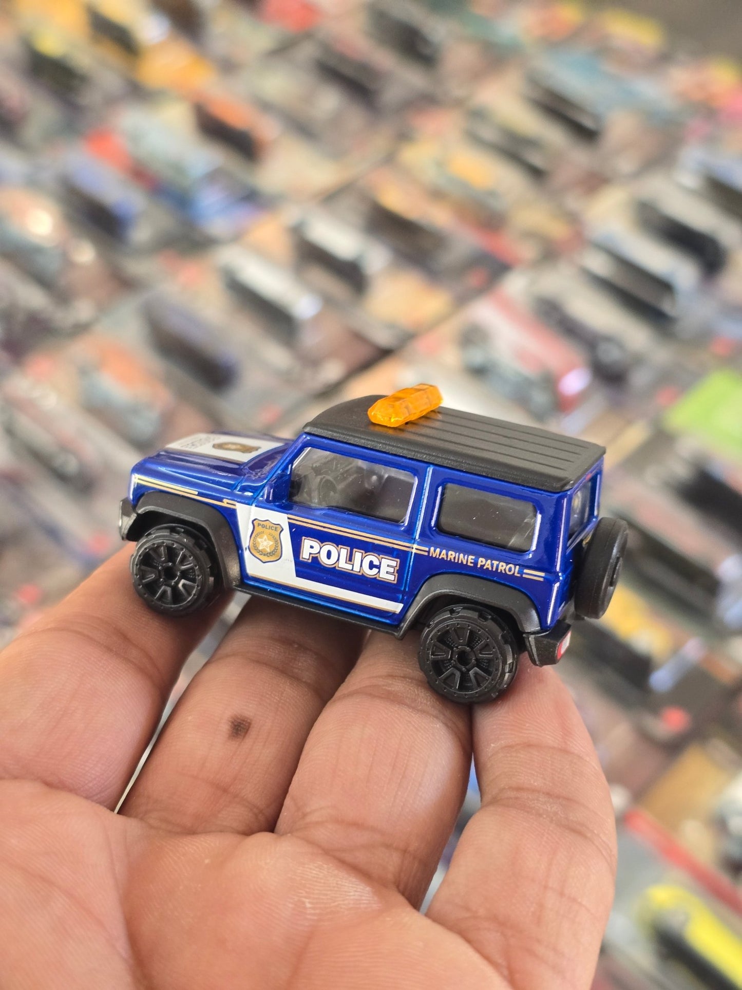 Majorette Suzuki Jimny Police (Uncarded) - Kinder Logs