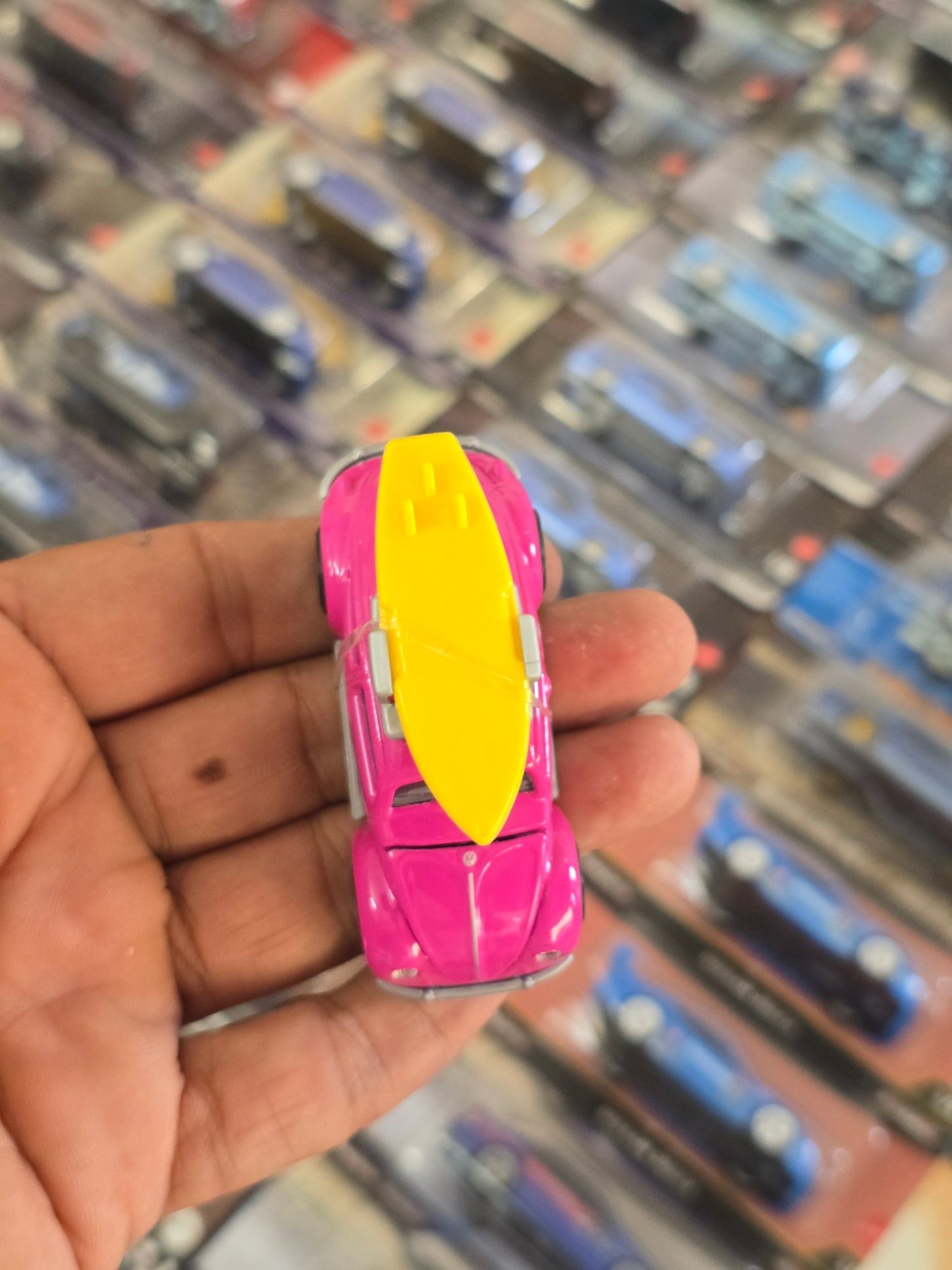 Majorette Volkswagen Beetle - Pink Surf Rider (Uncarded) - Kinder Logs