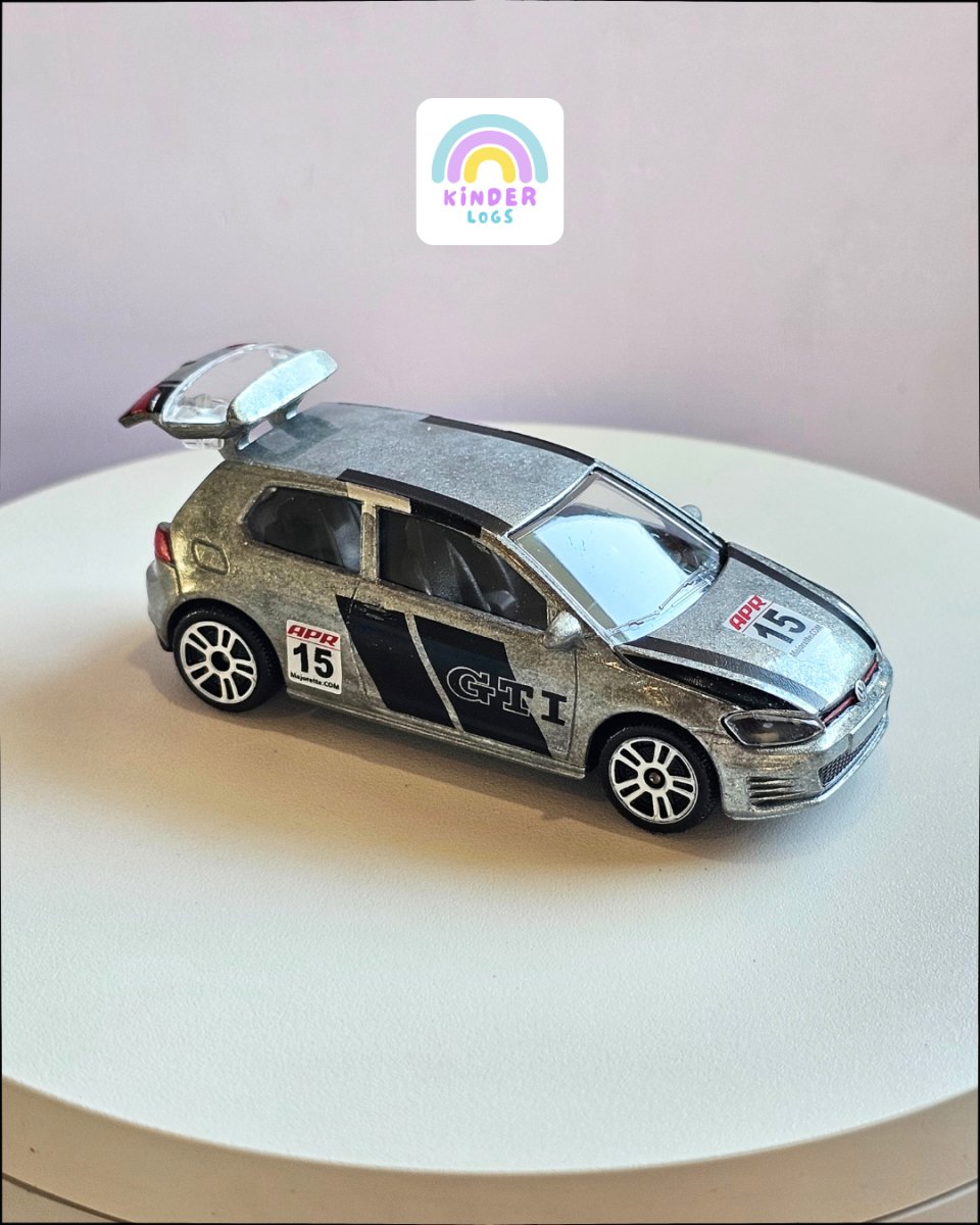 Majorette Volkswagen Golf GTI Racing (Uncarded) - Kinder Logs